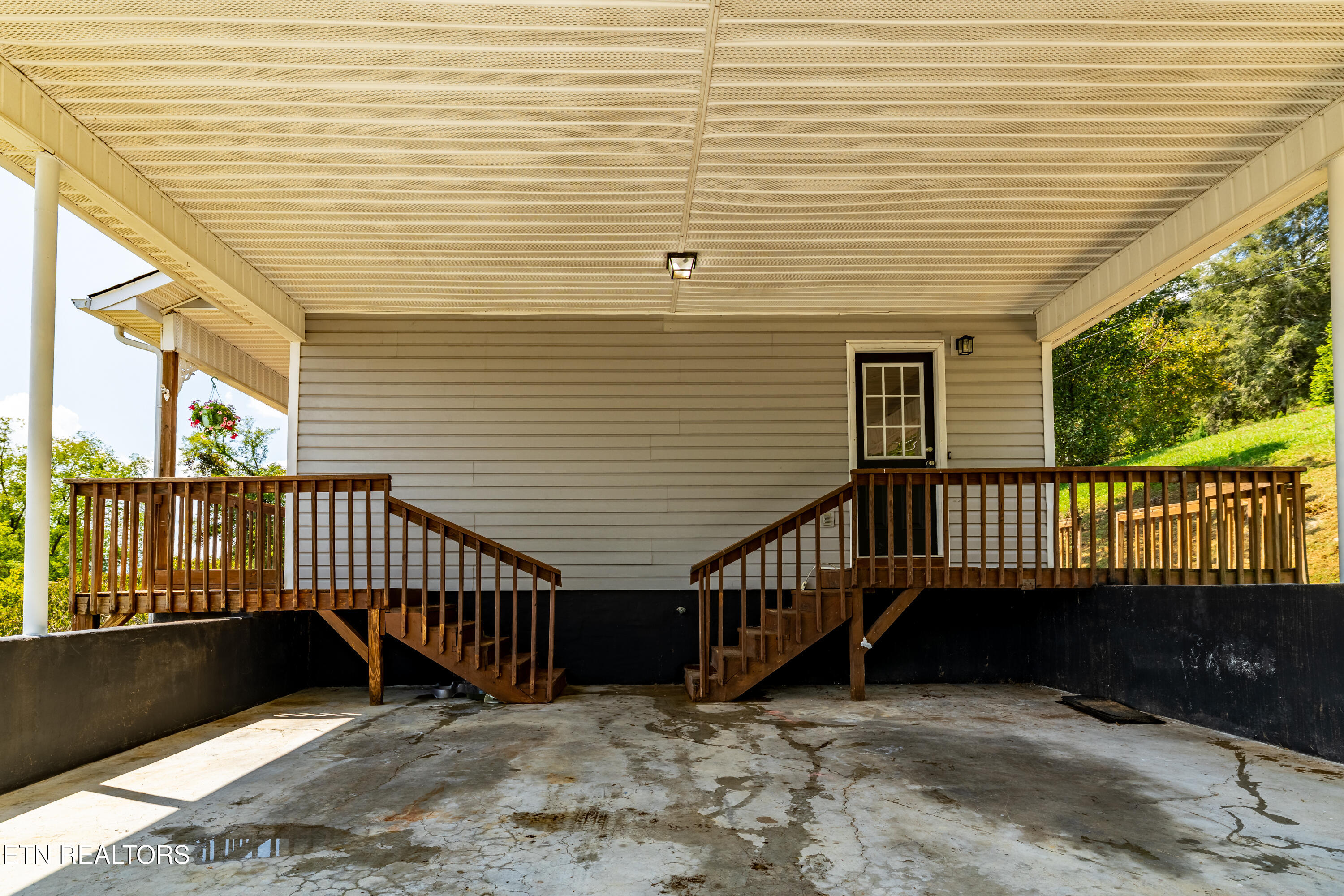 303 N 16th Street Lafollette TN 37766