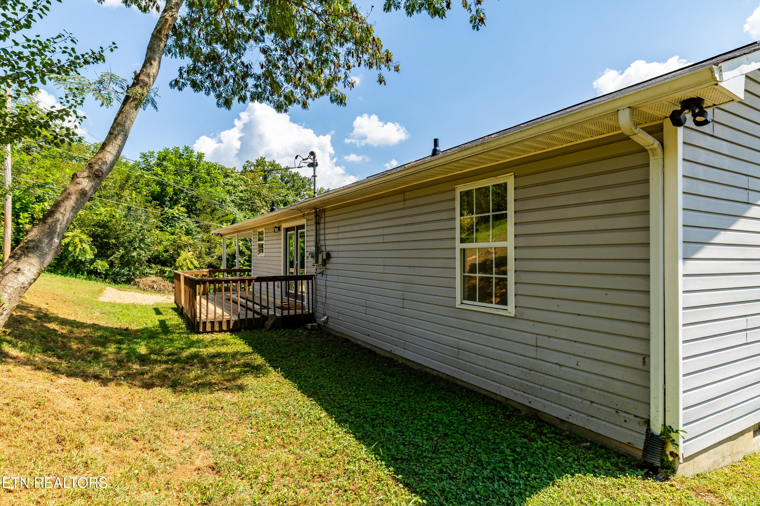 303 N 16th Street Lafollette TN 37766