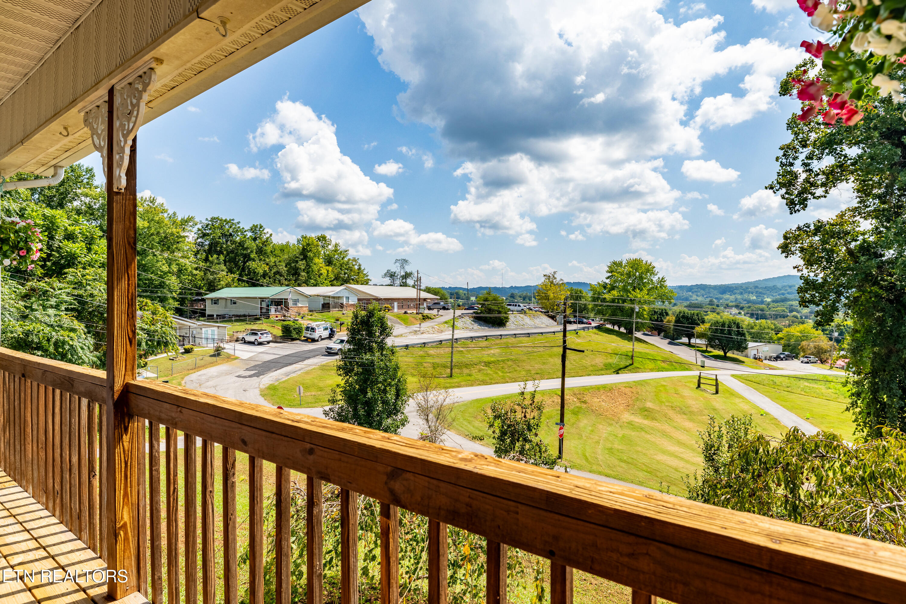 303 N 16th Street Lafollette TN 37766