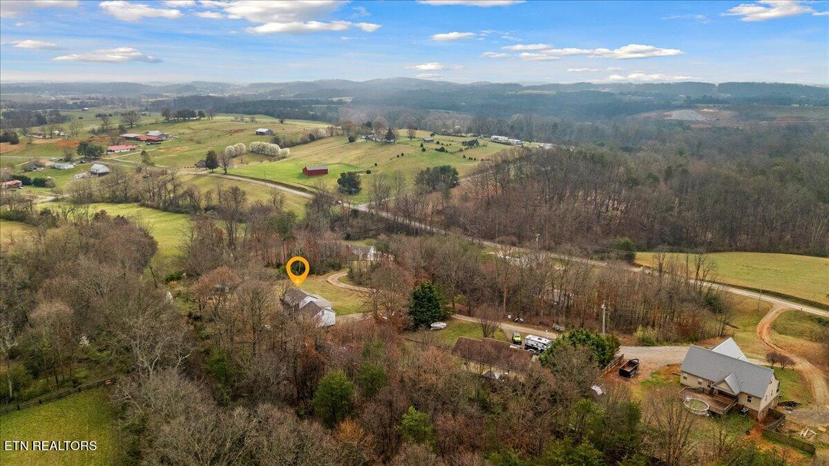 966 Chestnut Grove Road Dandridge TN 37725