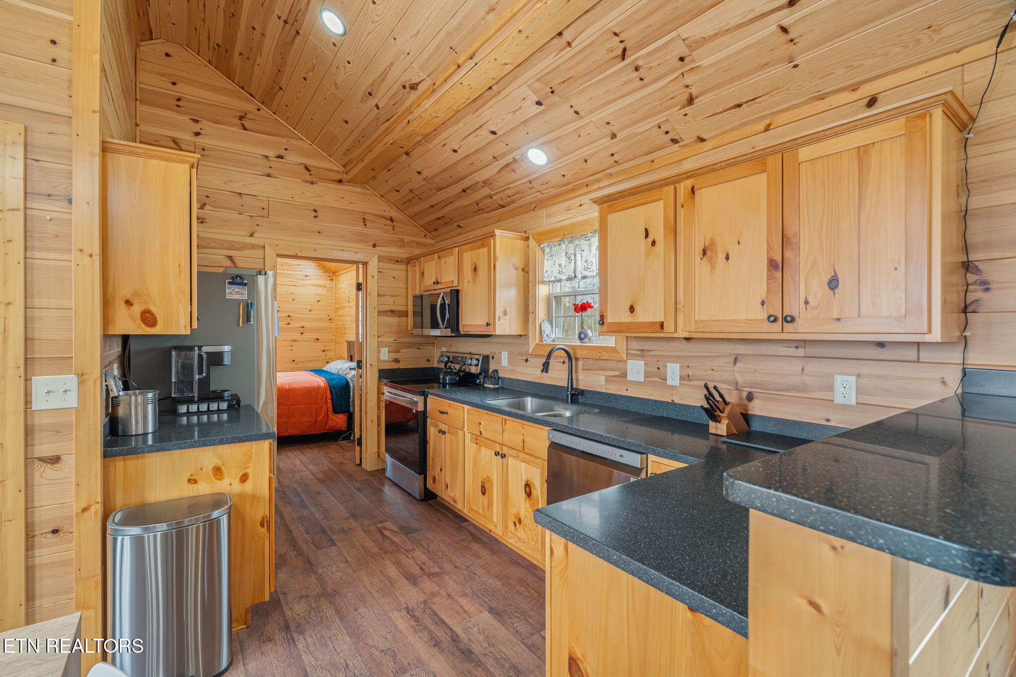 3493 Foshee Road Philadelphia TN 37846