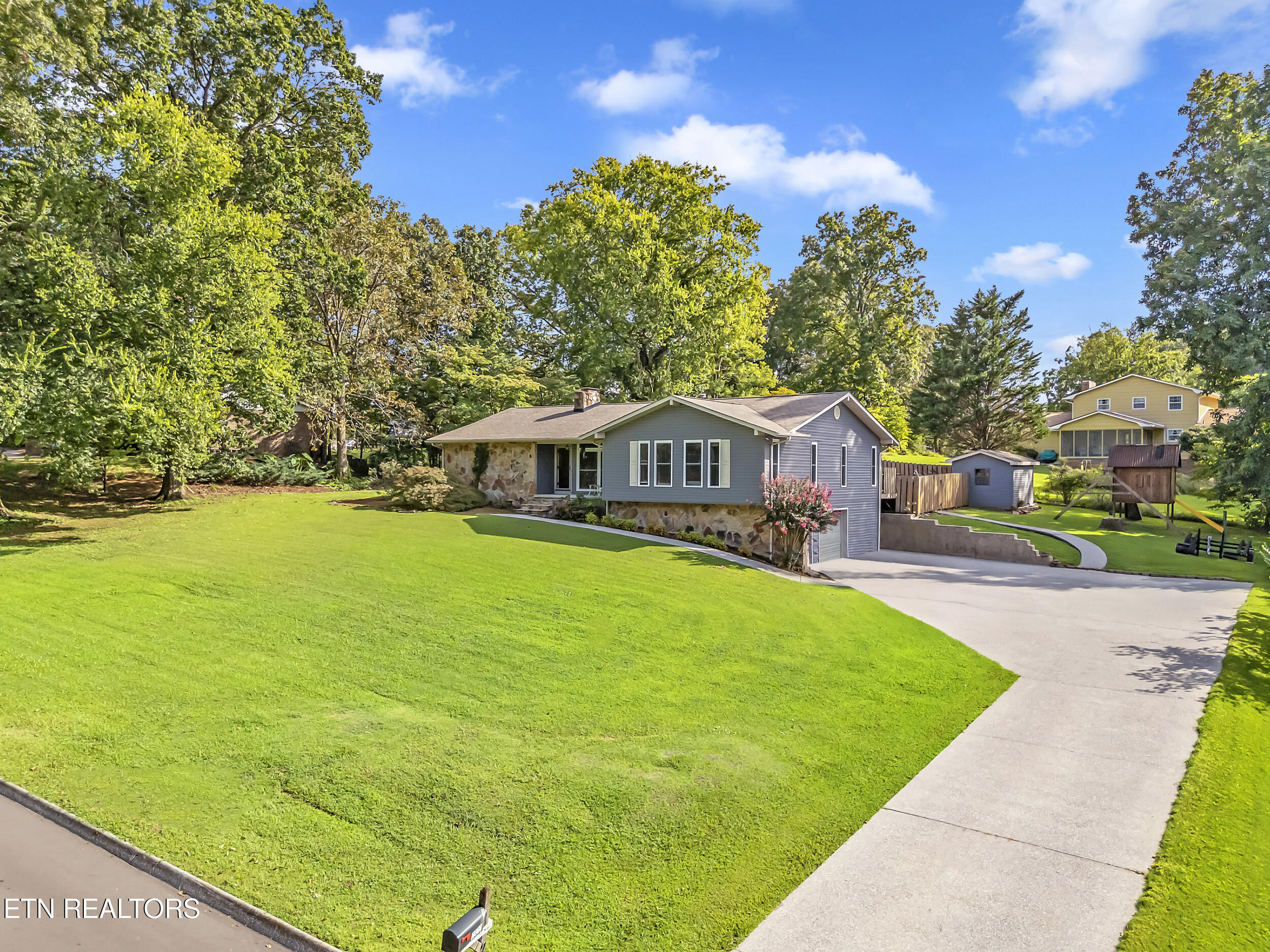 2322 Chesterfield Drive Maryville TN 37803