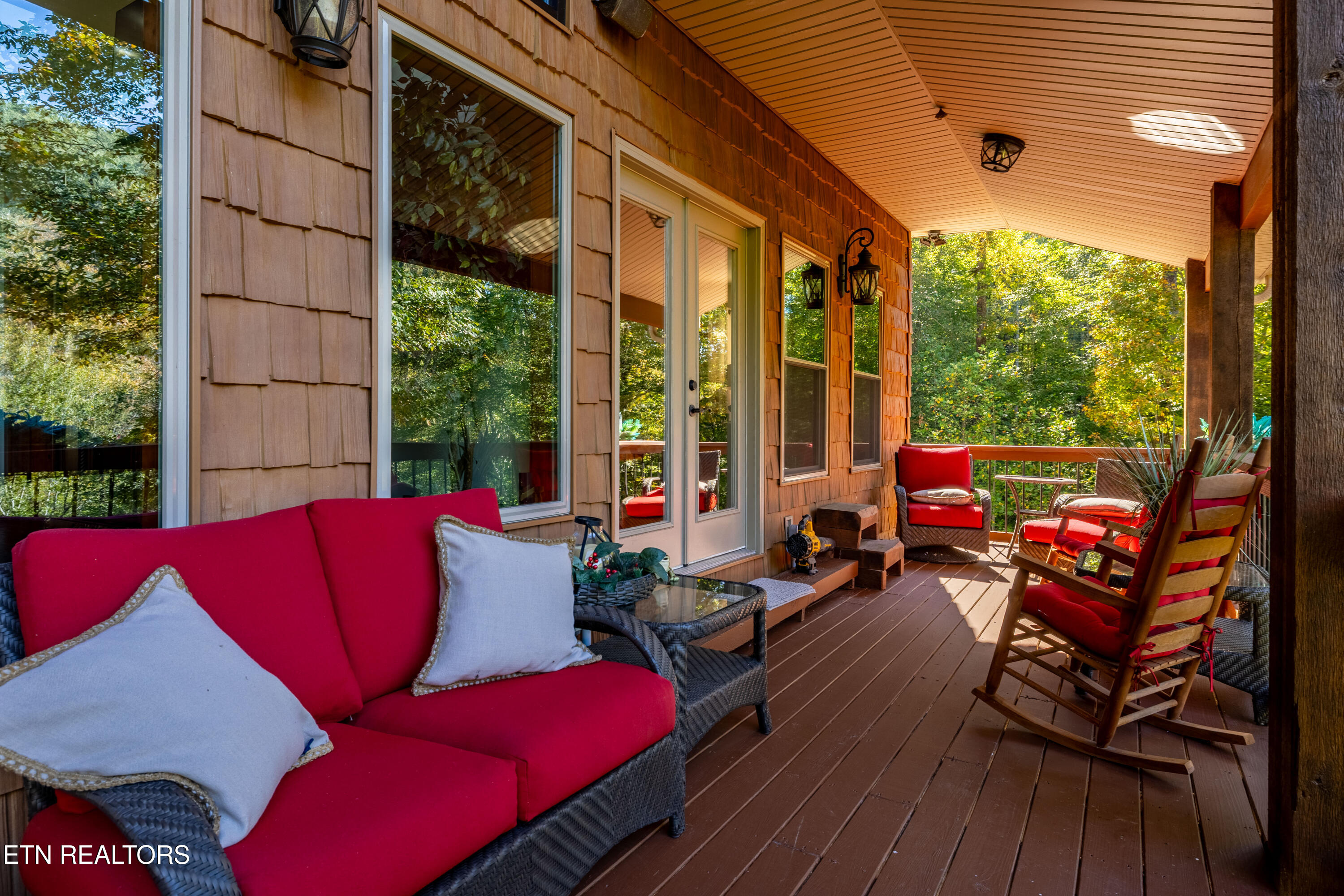 715 Landmark Road Jacksboro TN 37757