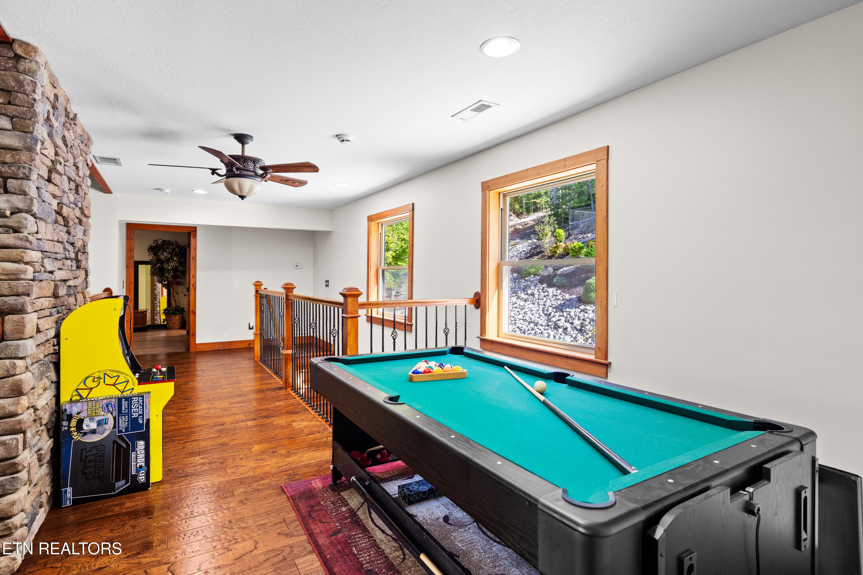 715 Landmark Road Jacksboro TN 37757