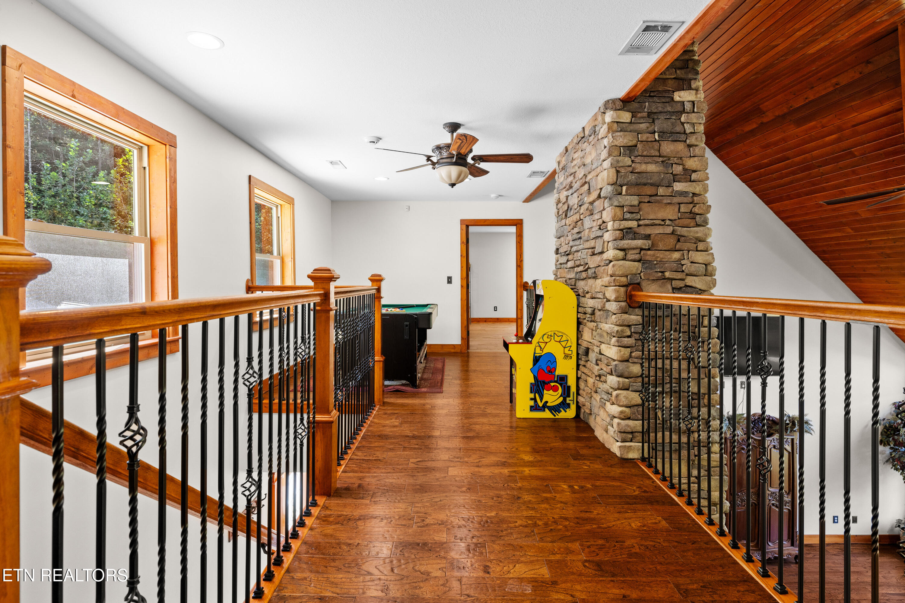 715 Landmark Road Jacksboro TN 37757