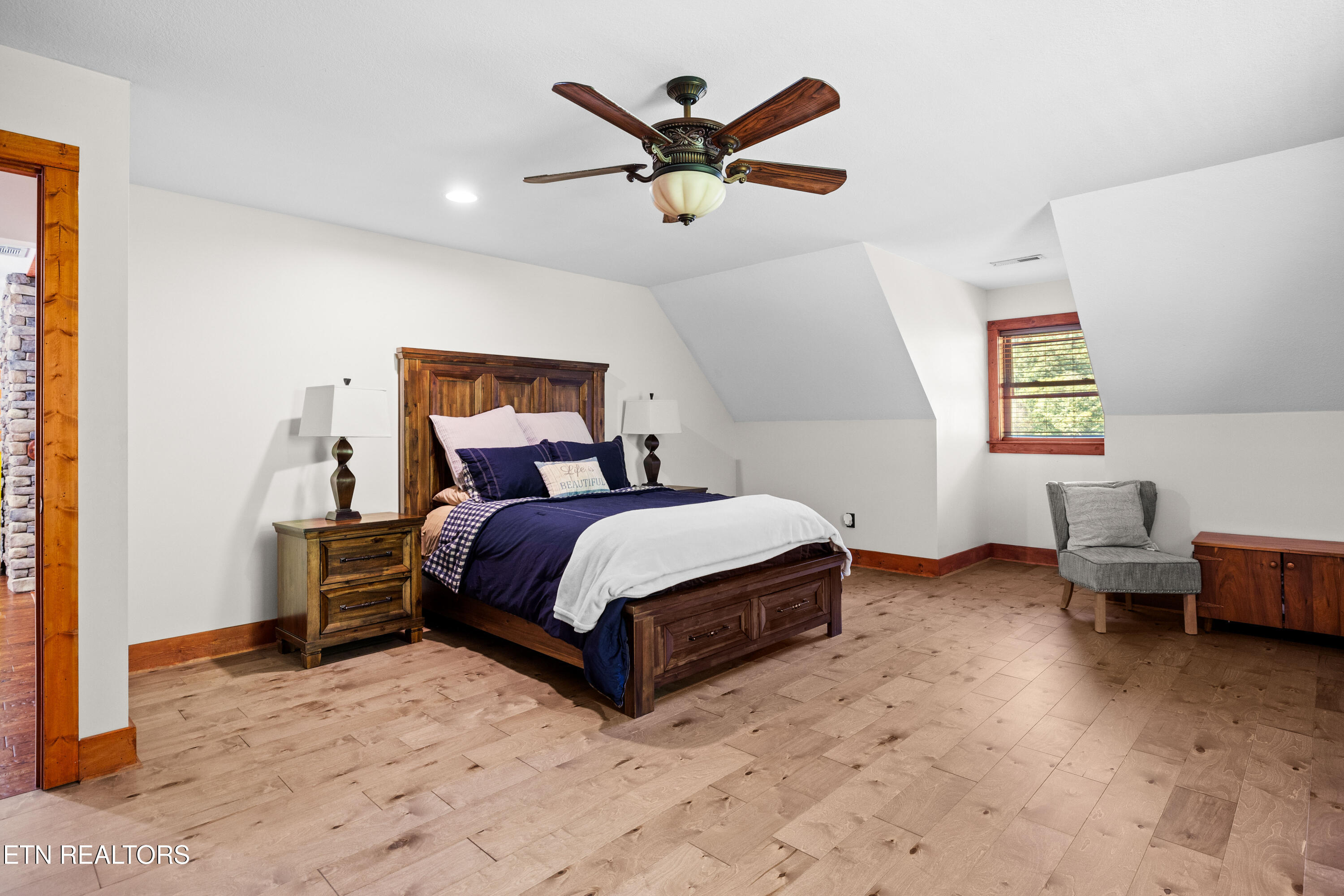 715 Landmark Road Jacksboro TN 37757