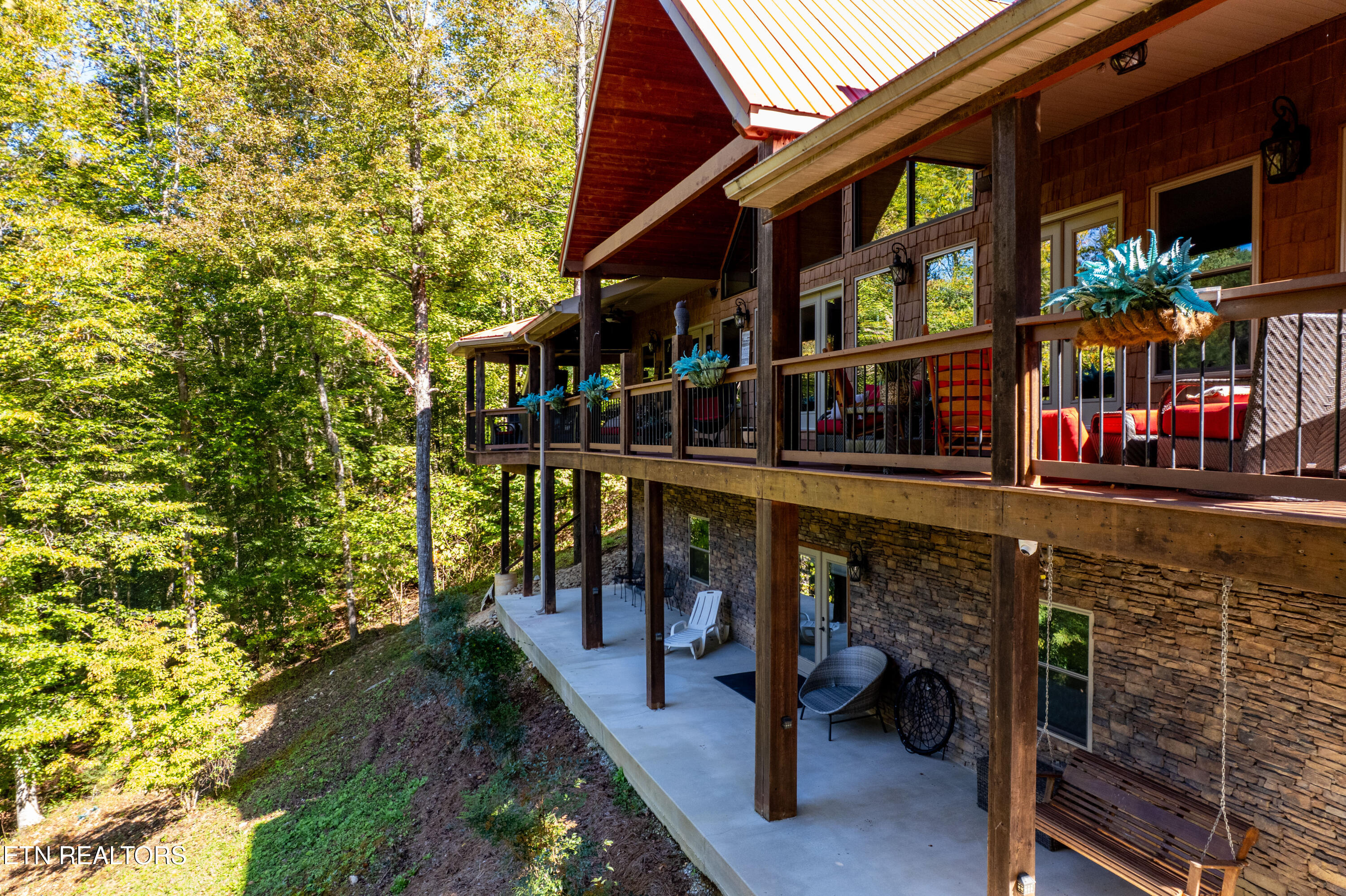 715 Landmark Road Jacksboro TN 37757