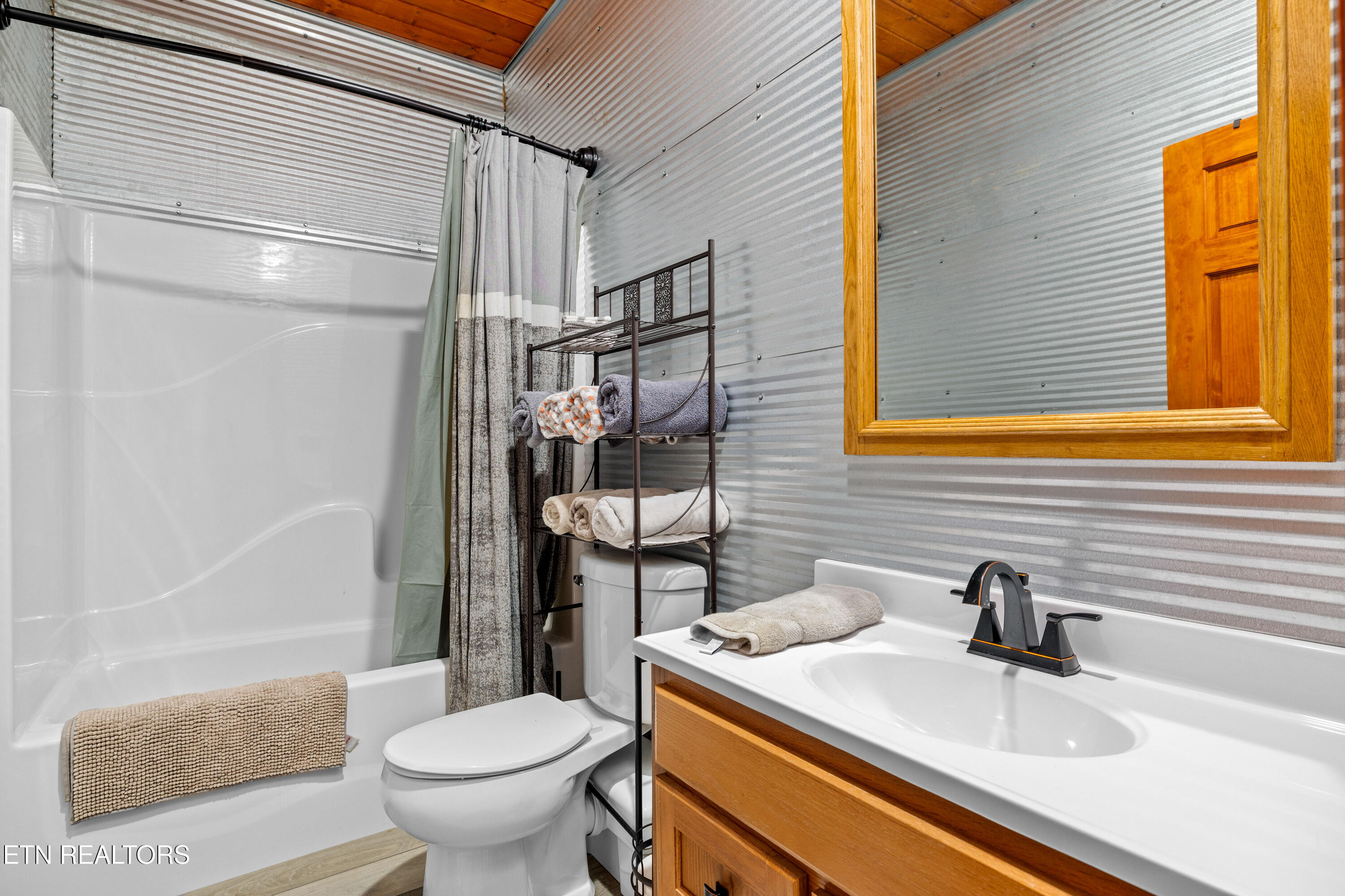 715 Landmark Road Jacksboro TN 37757