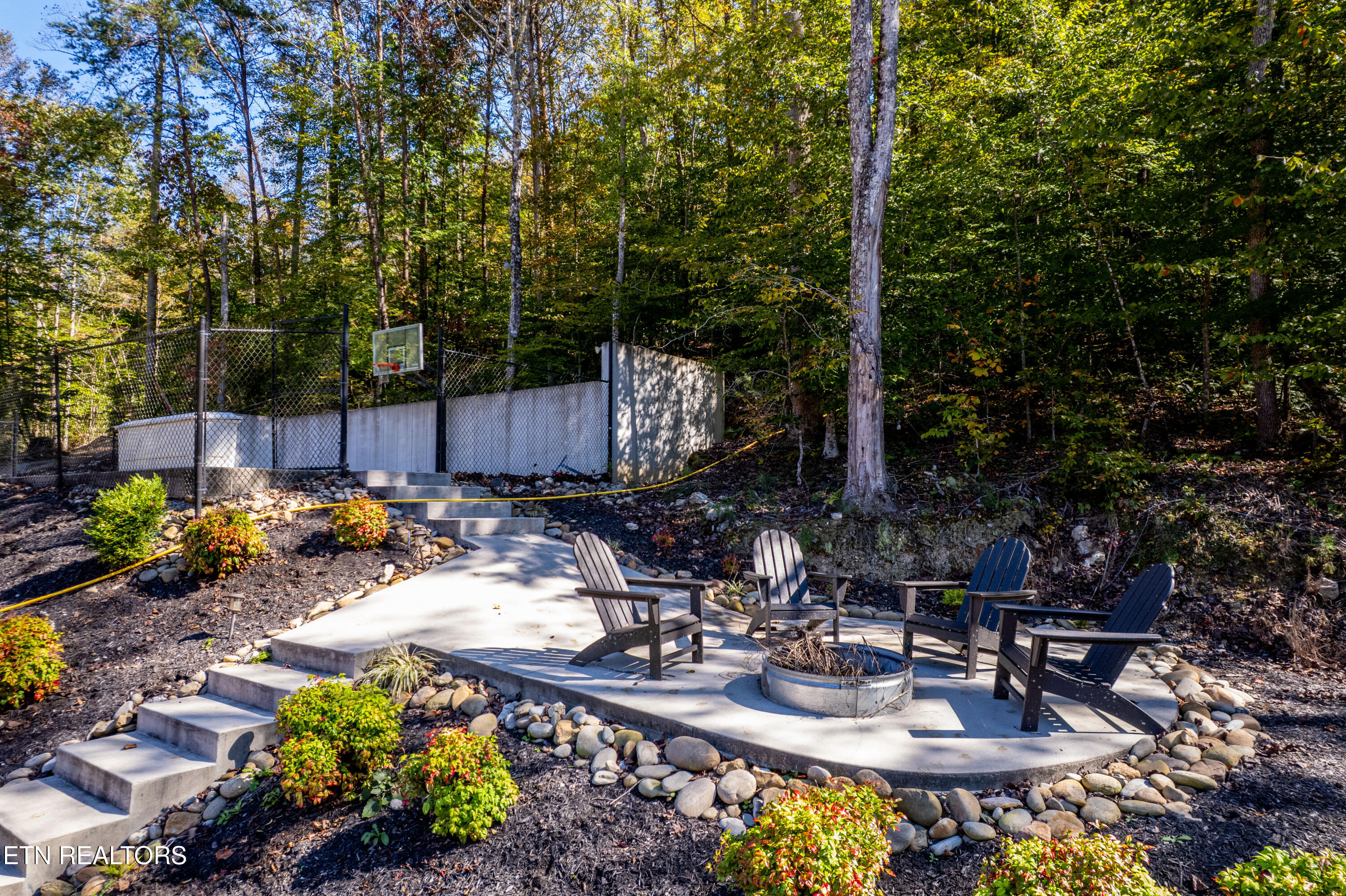 715 Landmark Road Jacksboro TN 37757