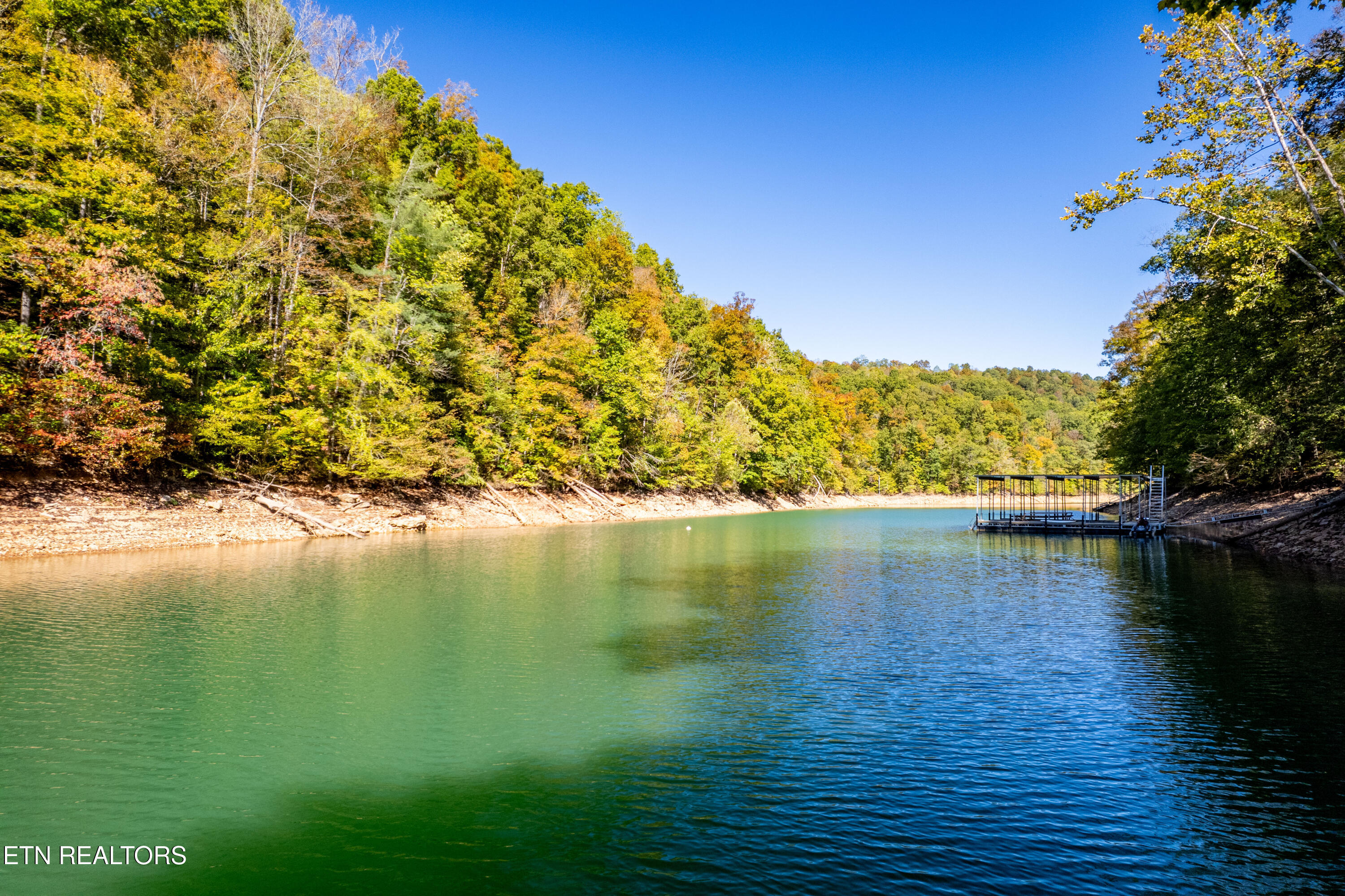 715 Landmark Road Jacksboro TN 37757