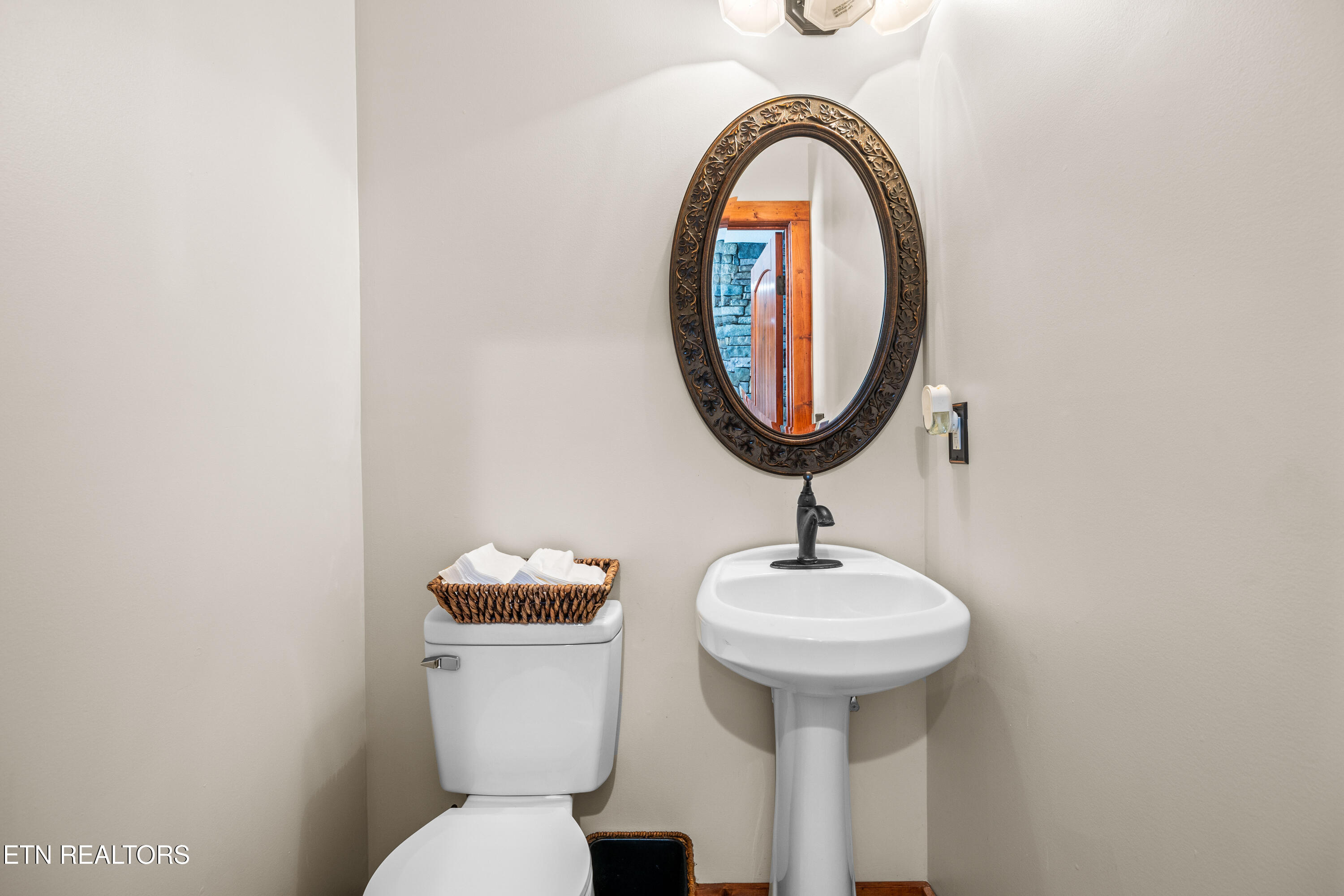 715 Landmark Road Jacksboro TN 37757