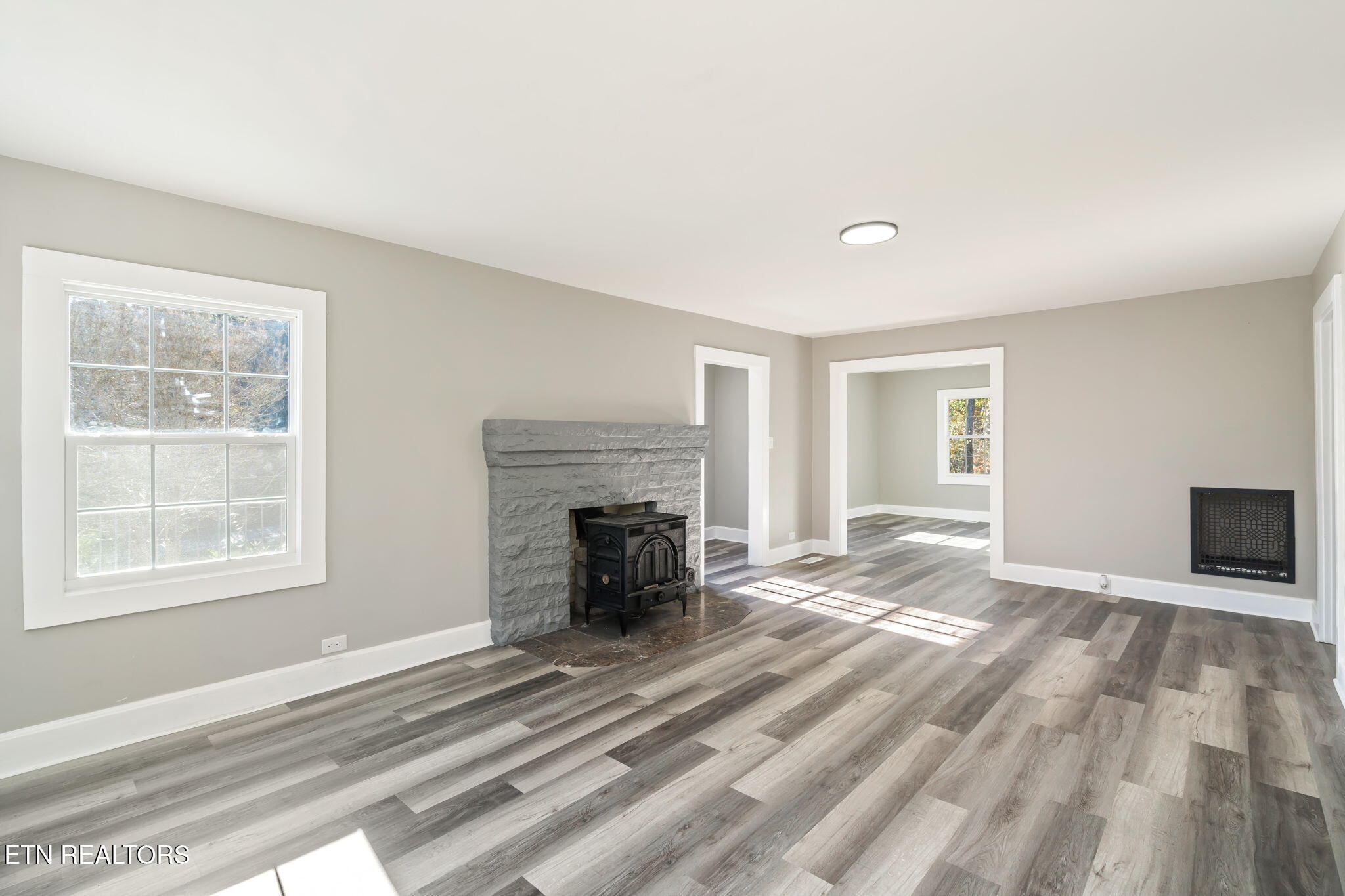 604 Carmen Lane Clinton TN 37716