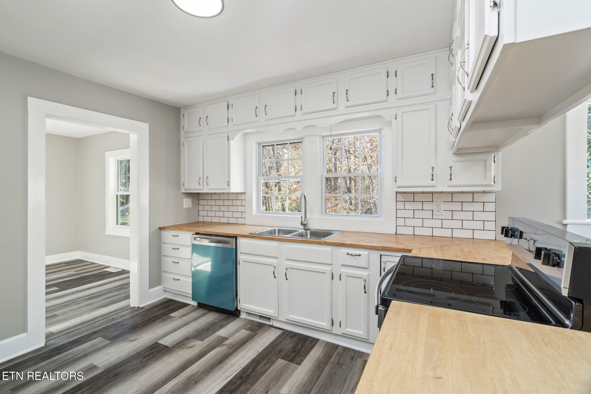604 Carmen Lane Clinton TN 37716