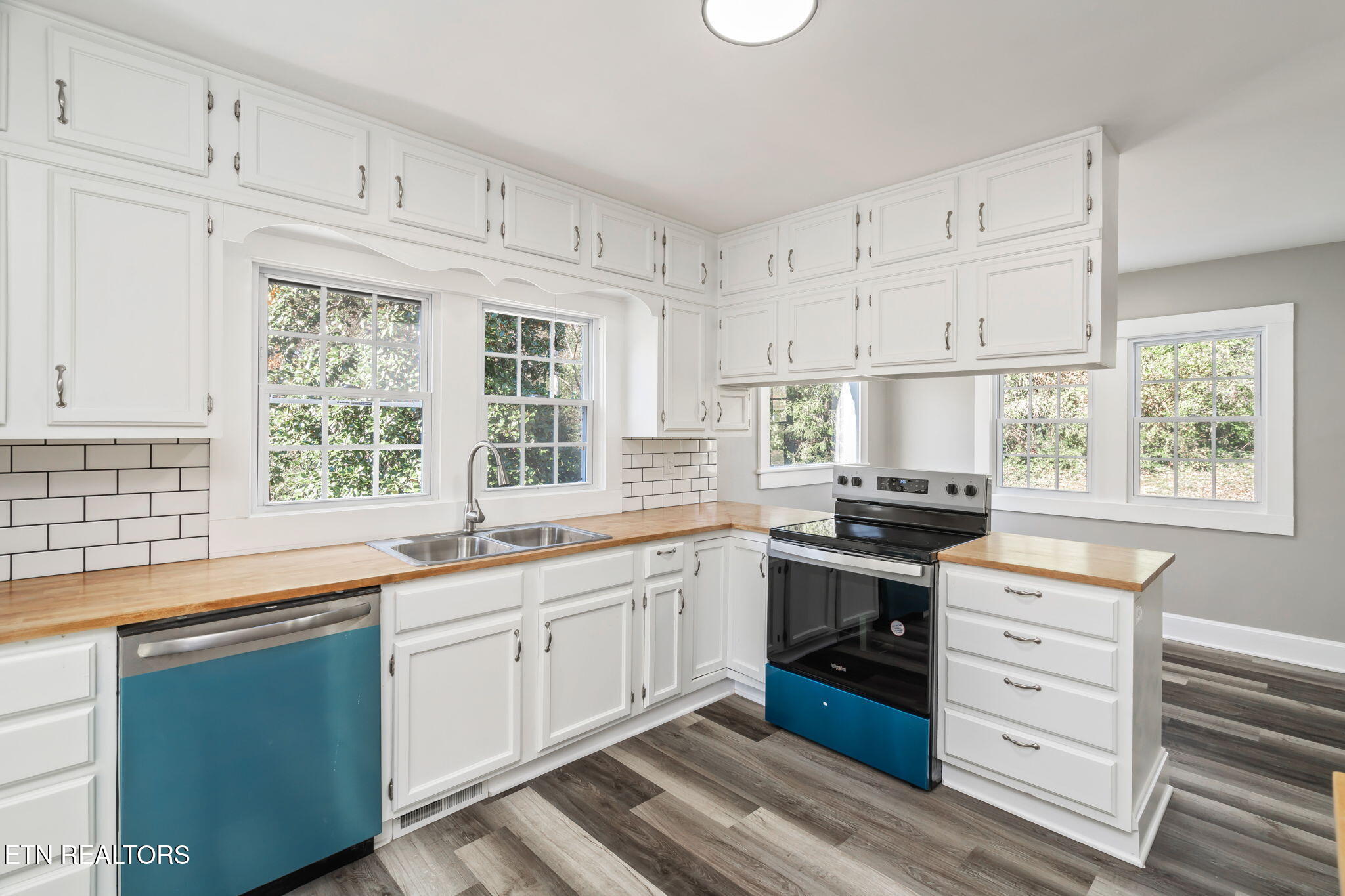 604 Carmen Lane Clinton TN 37716