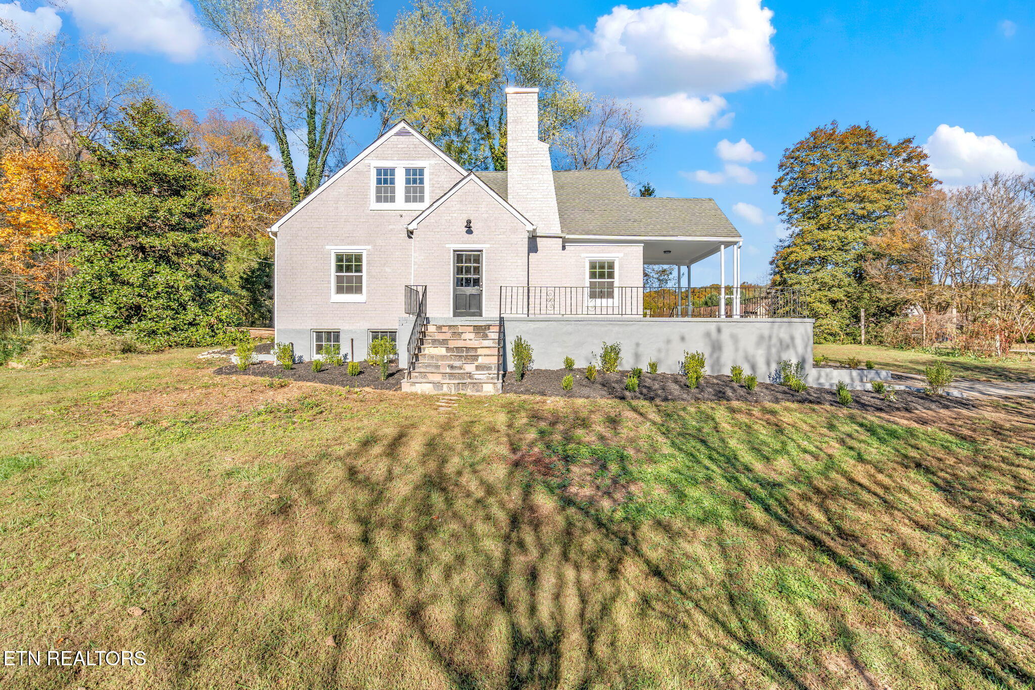604 Carmen Lane Clinton TN 37716