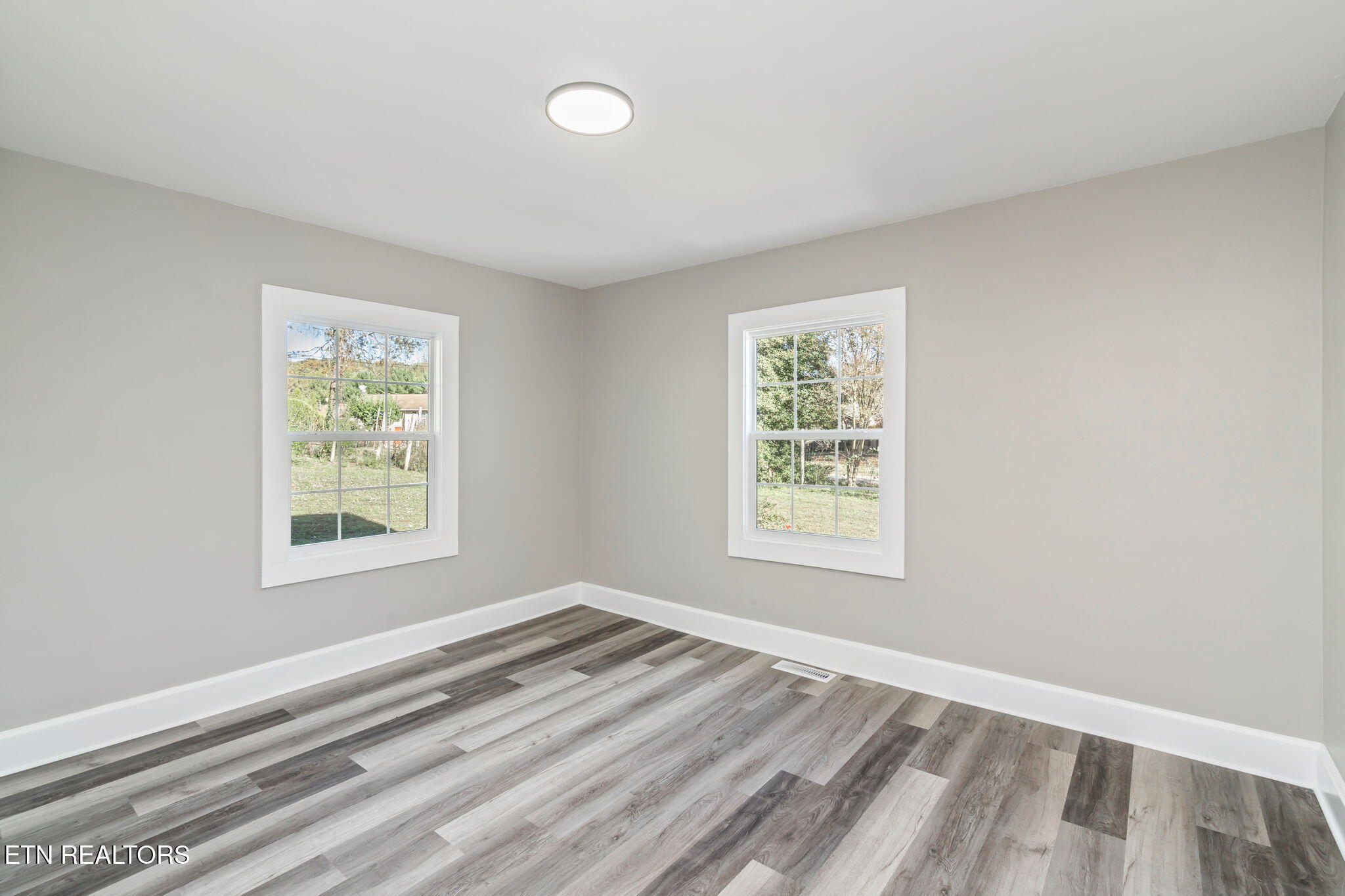 604 Carmen Lane Clinton TN 37716