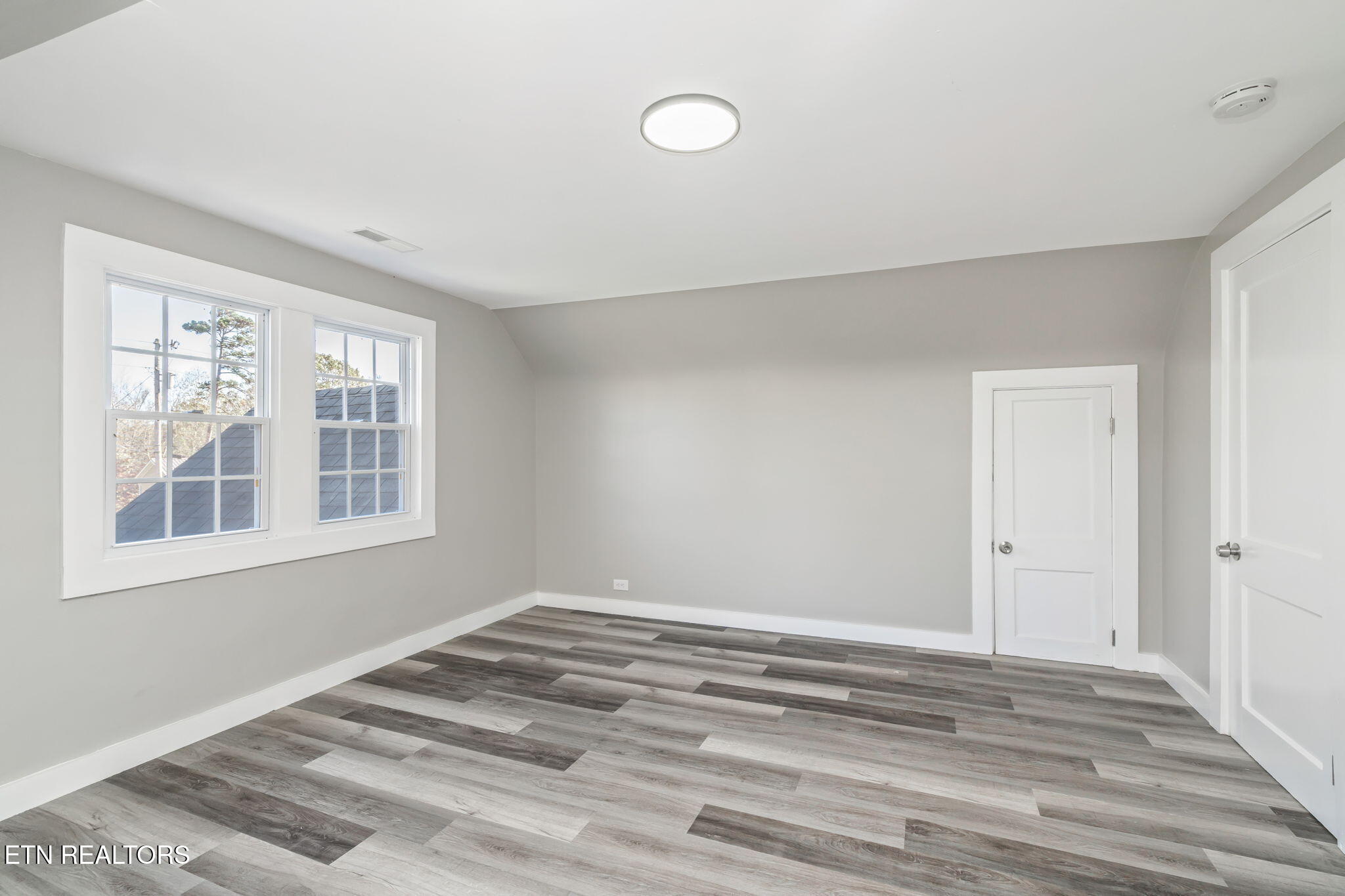 604 Carmen Lane Clinton TN 37716