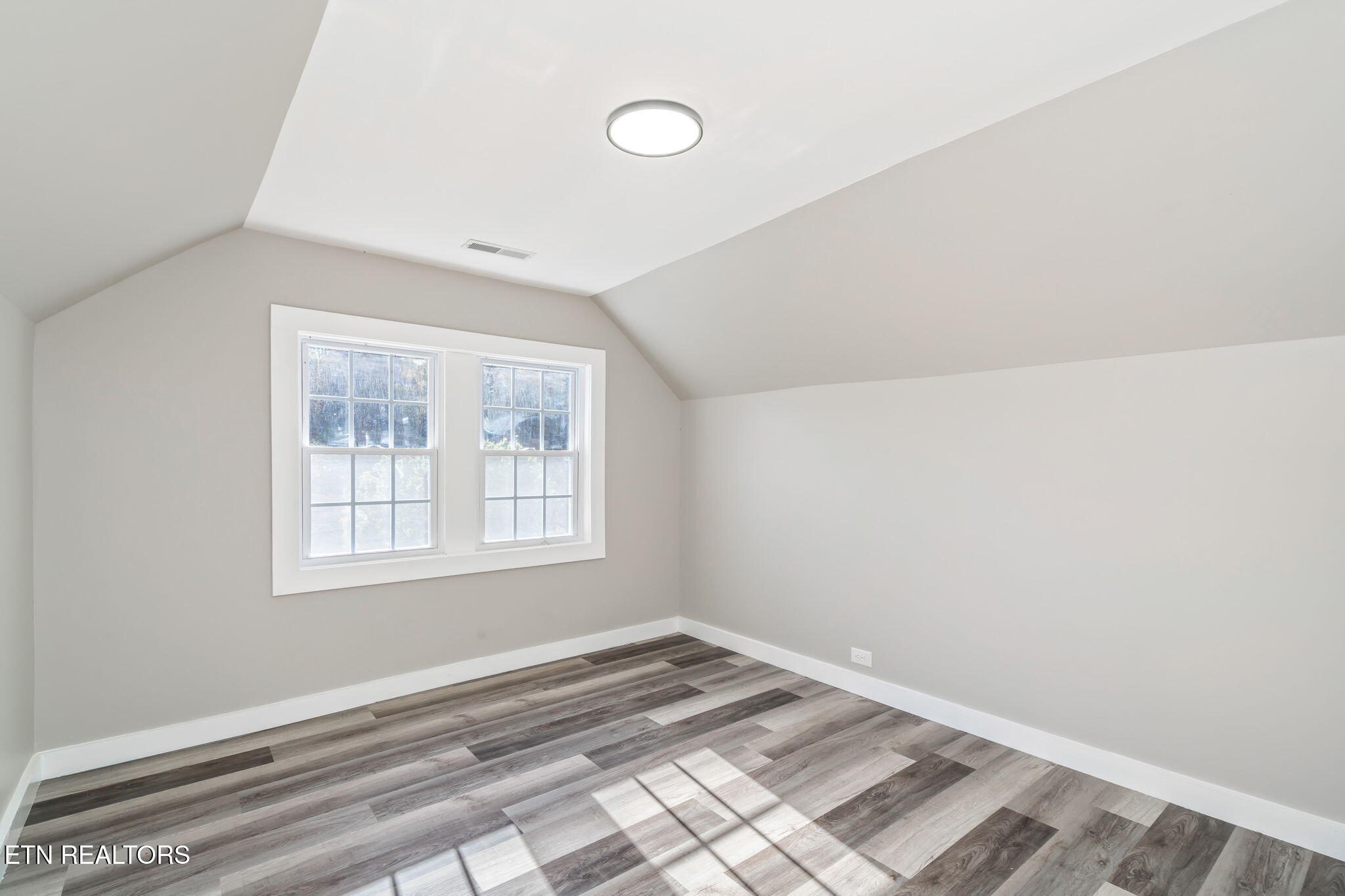 604 Carmen Lane Clinton TN 37716