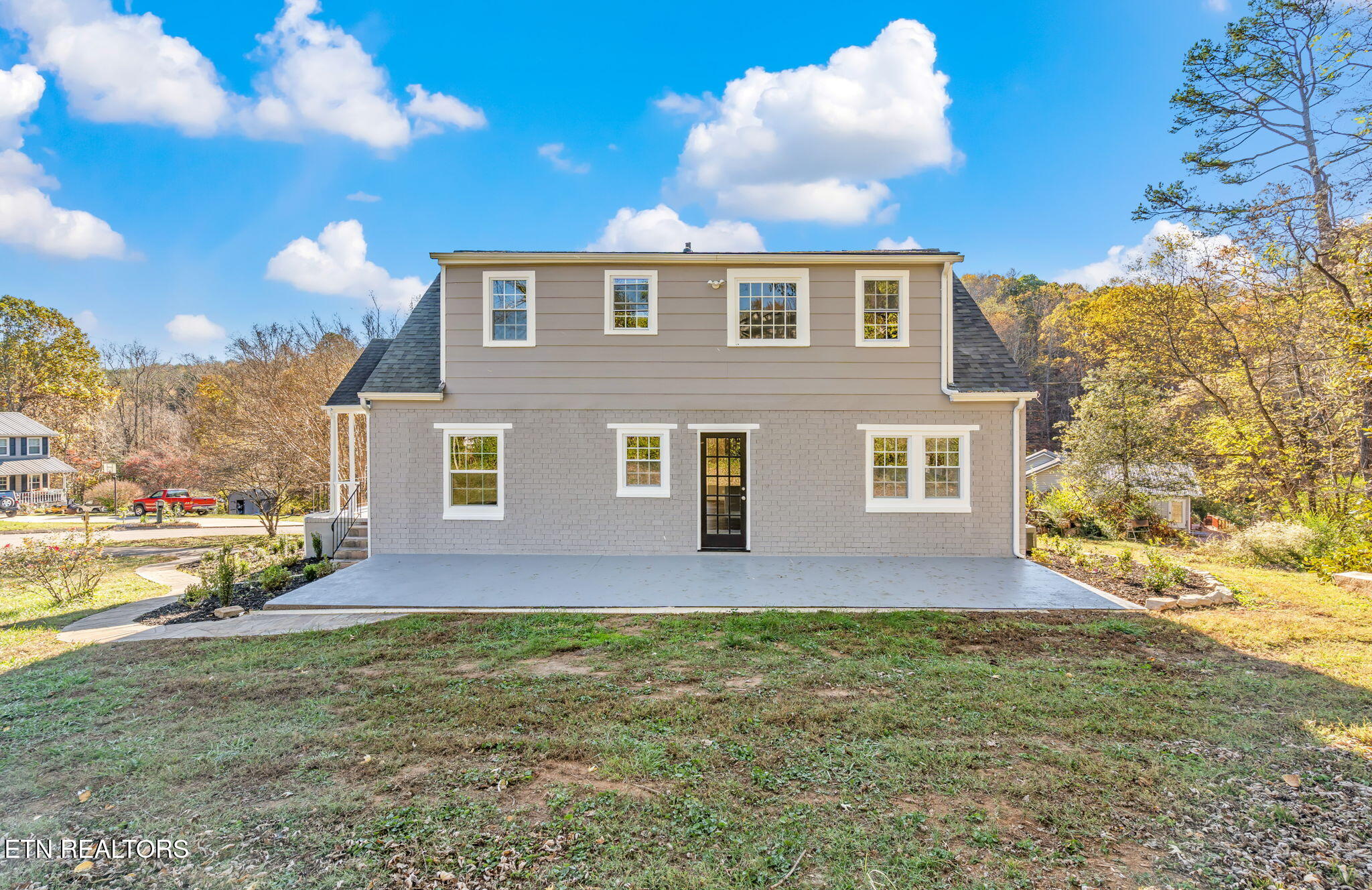 604 Carmen Lane Clinton TN 37716