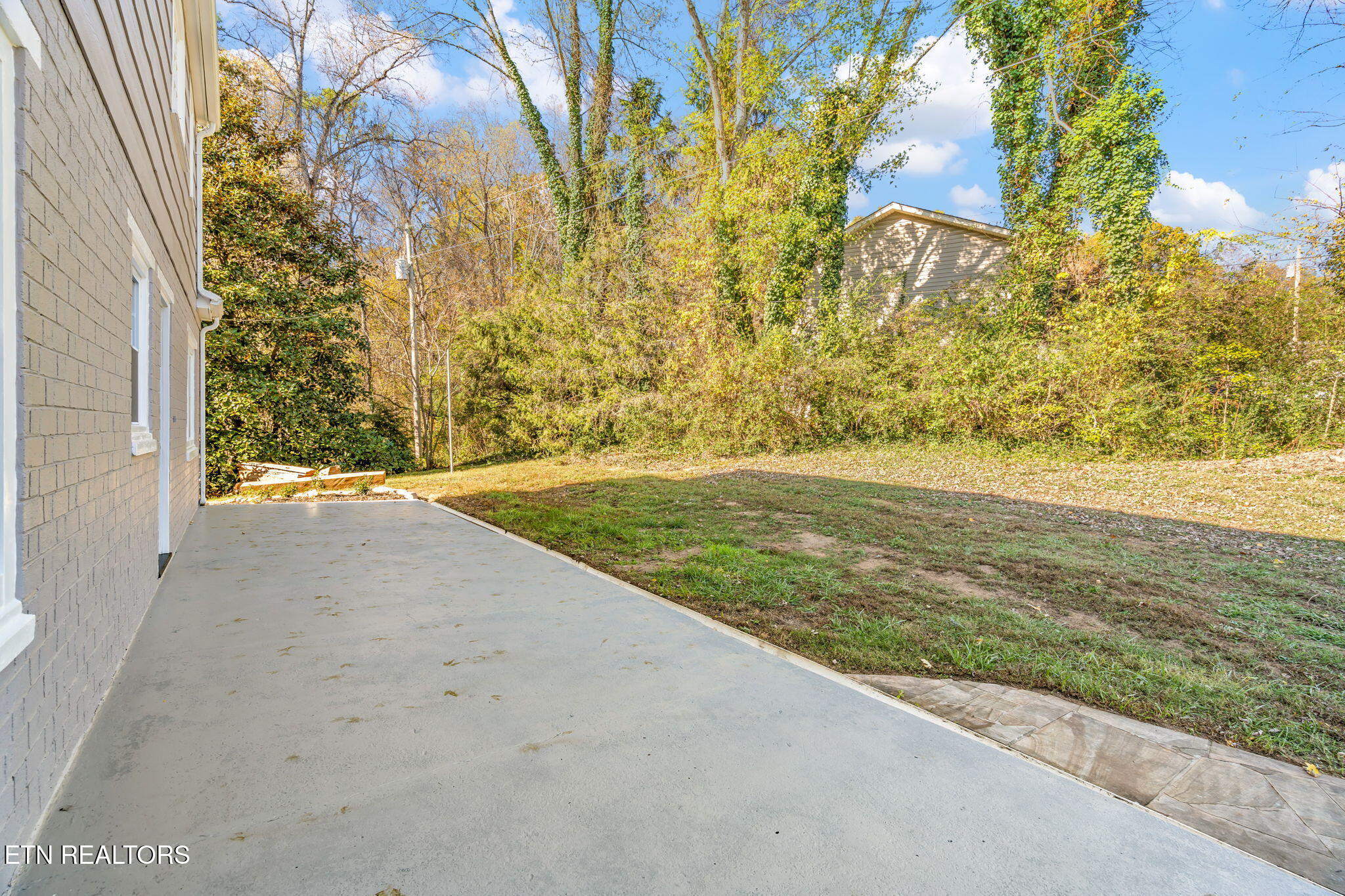 604 Carmen Lane Clinton TN 37716