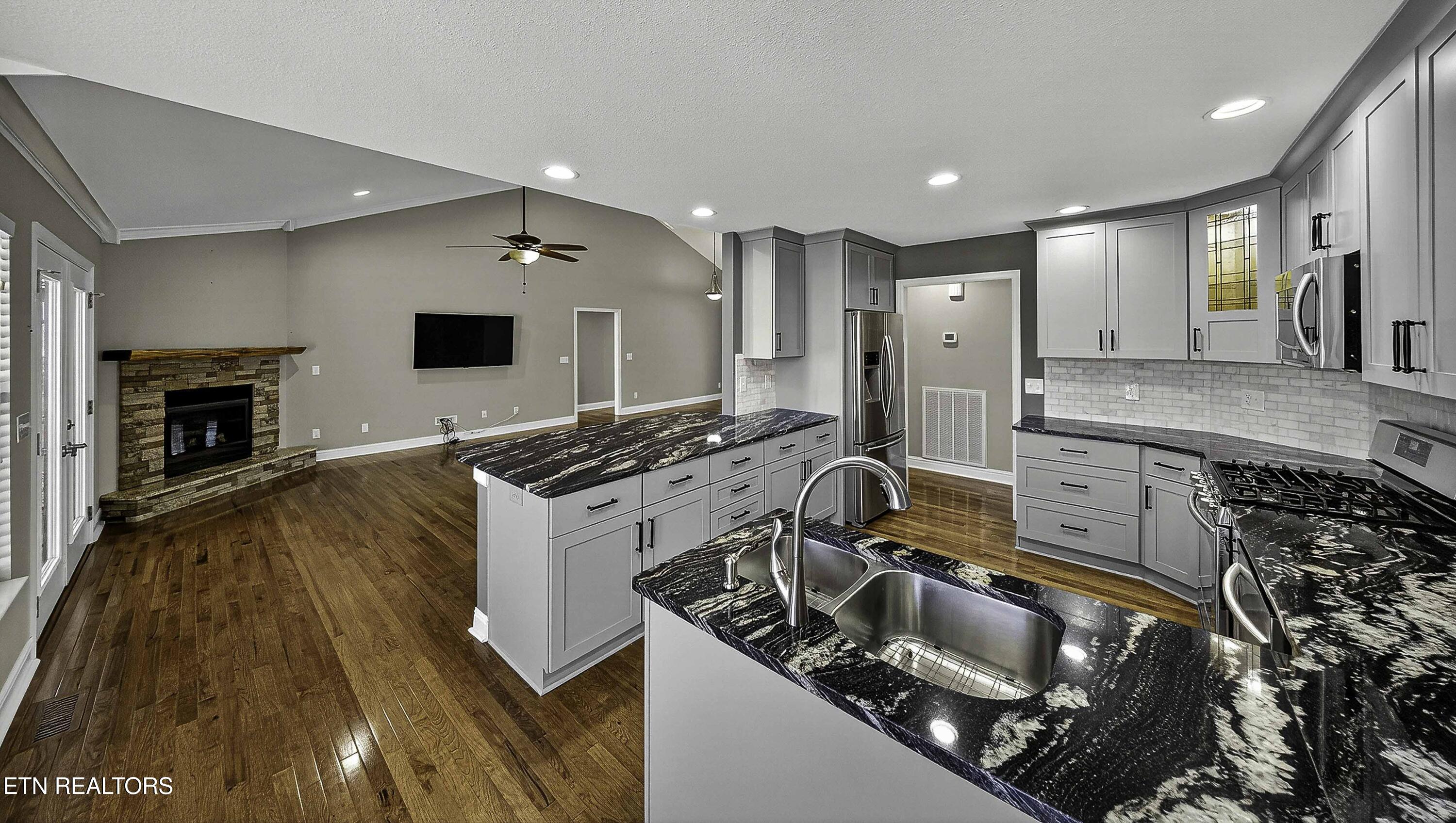 126 Oostanali Way Loudon TN 37774