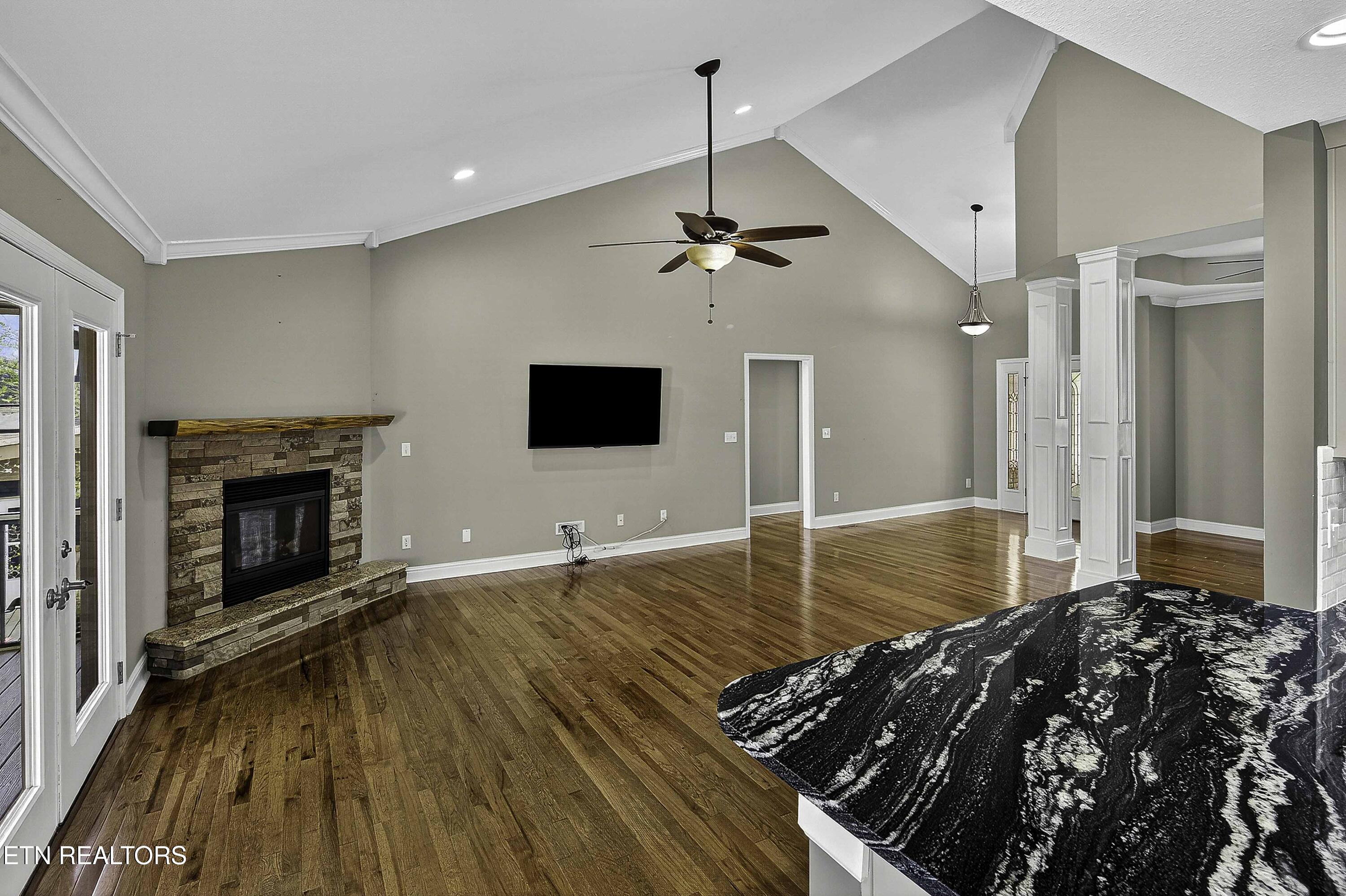 126 Oostanali Way Loudon TN 37774