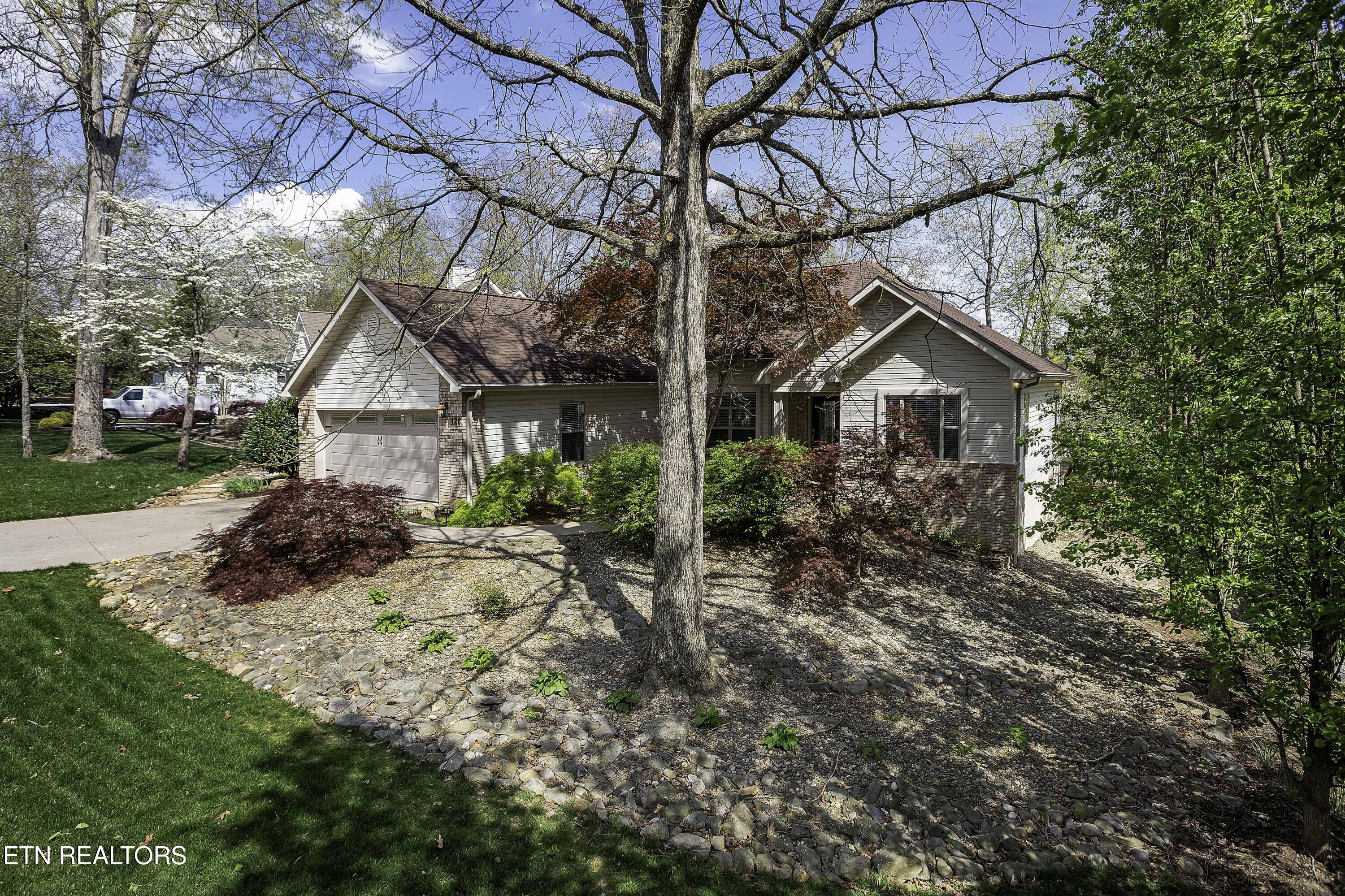 126 Oostanali Way Loudon TN 37774