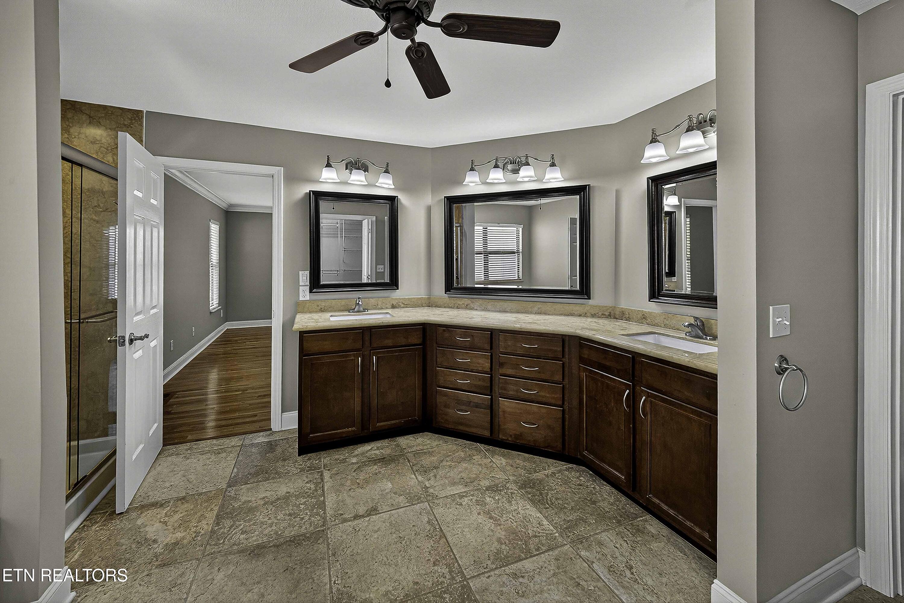 126 Oostanali Way Loudon TN 37774