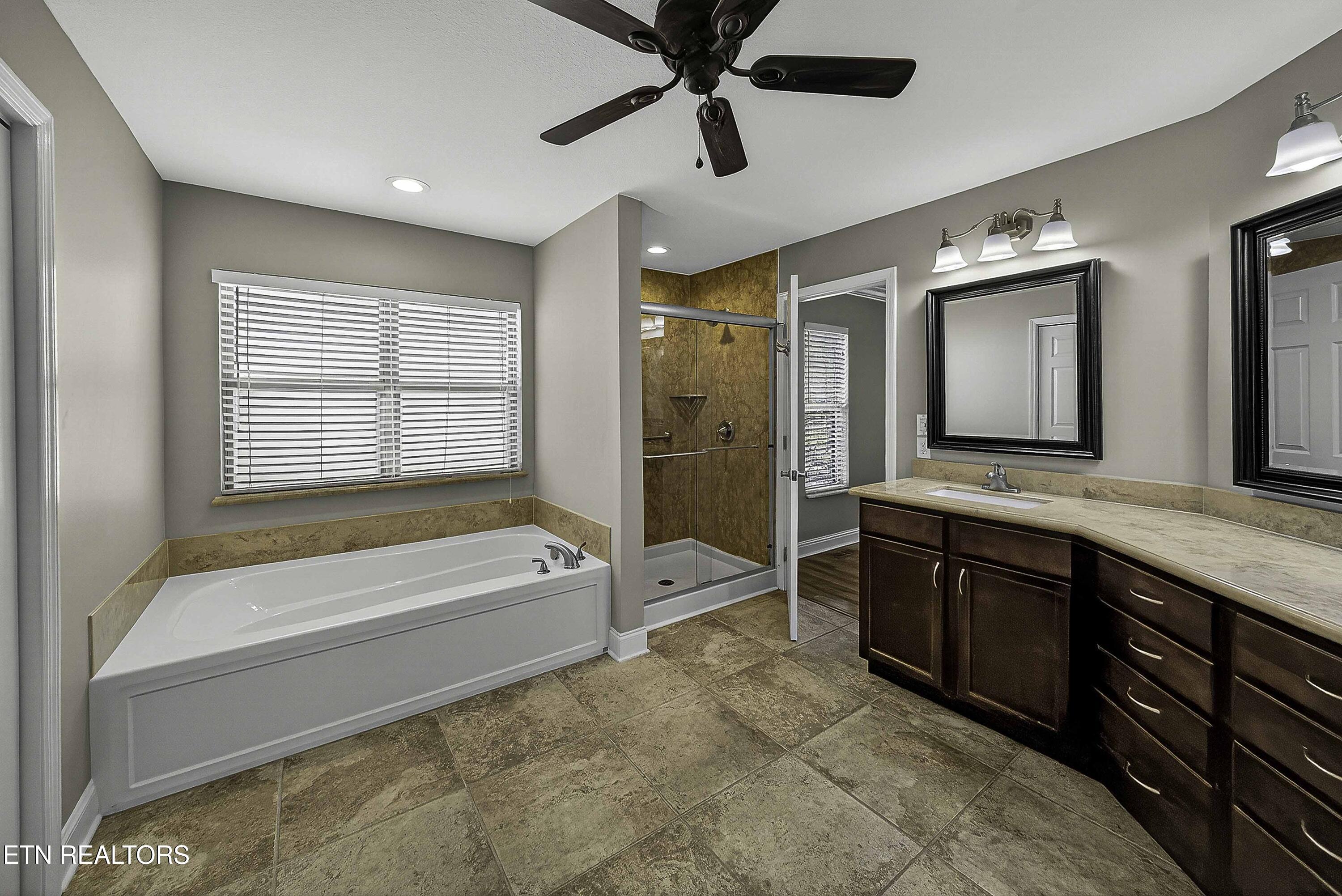 126 Oostanali Way Loudon TN 37774