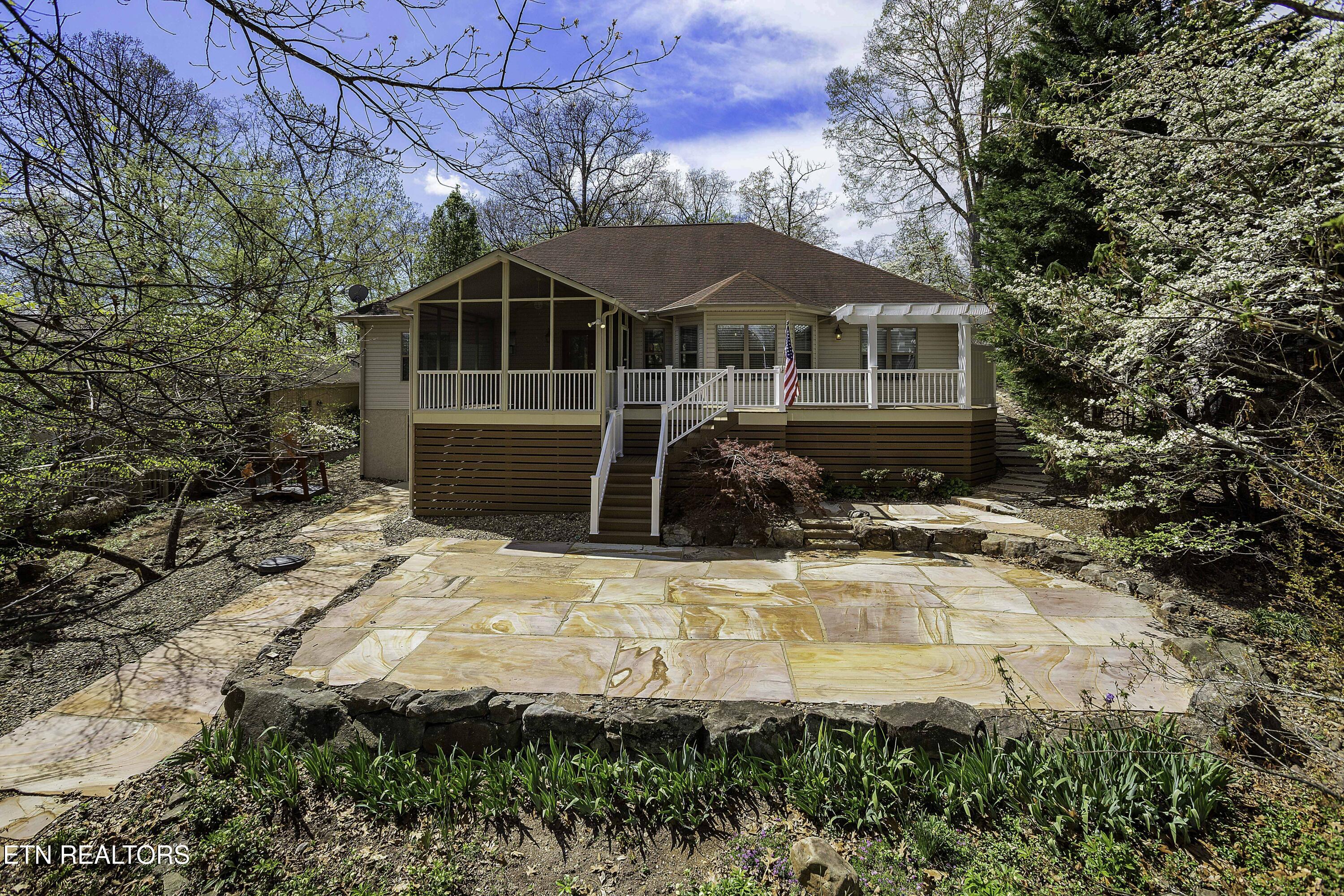126 Oostanali Way Loudon TN 37774
