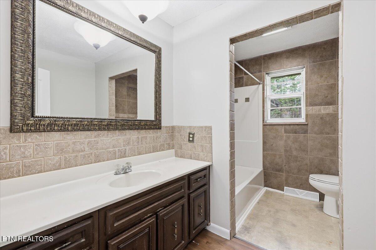210 Hood Street Maryville TN 37803