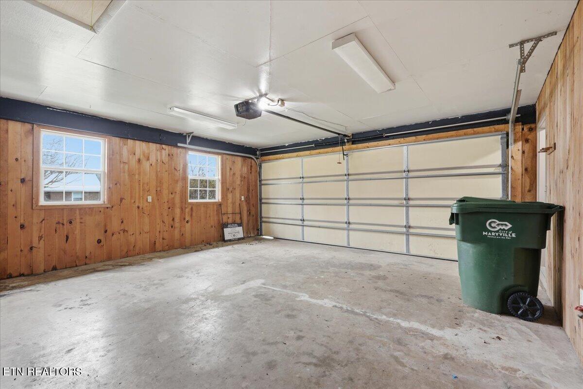 210 Hood Street Maryville TN 37803
