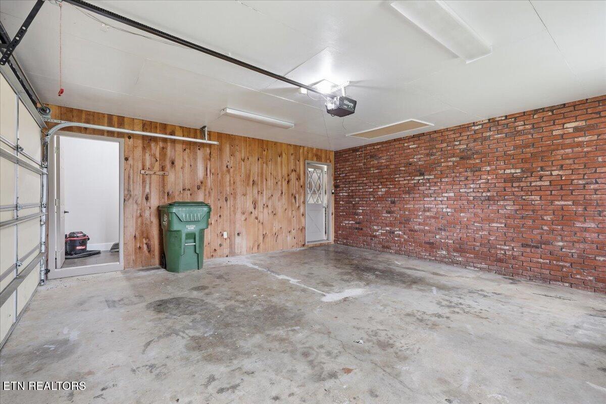 210 Hood Street Maryville TN 37803
