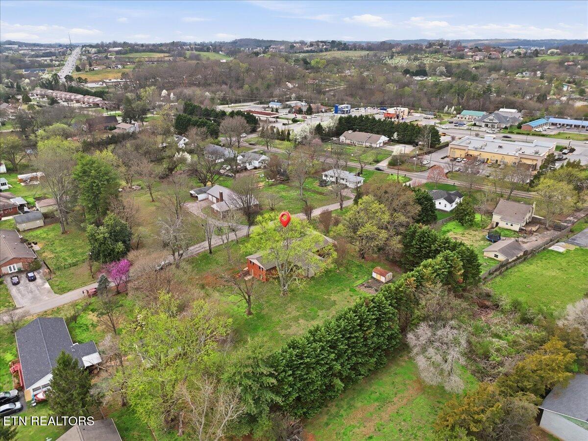 210 Hood Street Maryville TN 37803