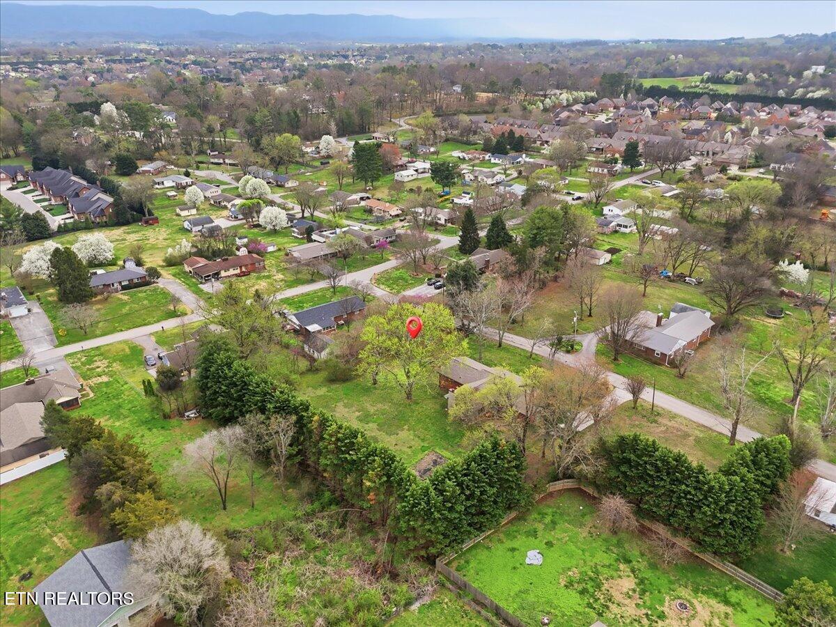210 Hood Street Maryville TN 37803