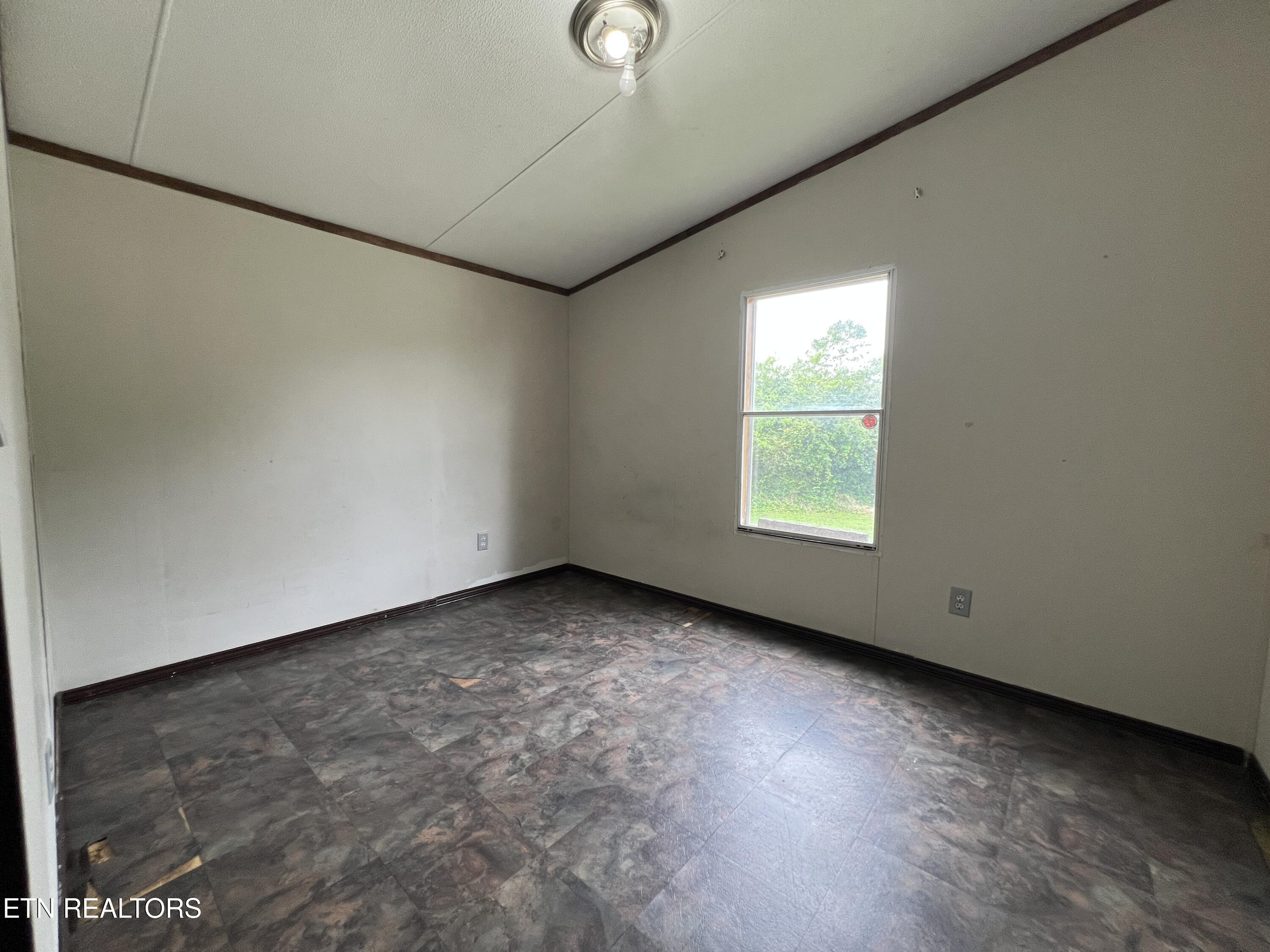 185 Toomey Lane Madisonville TN 37354