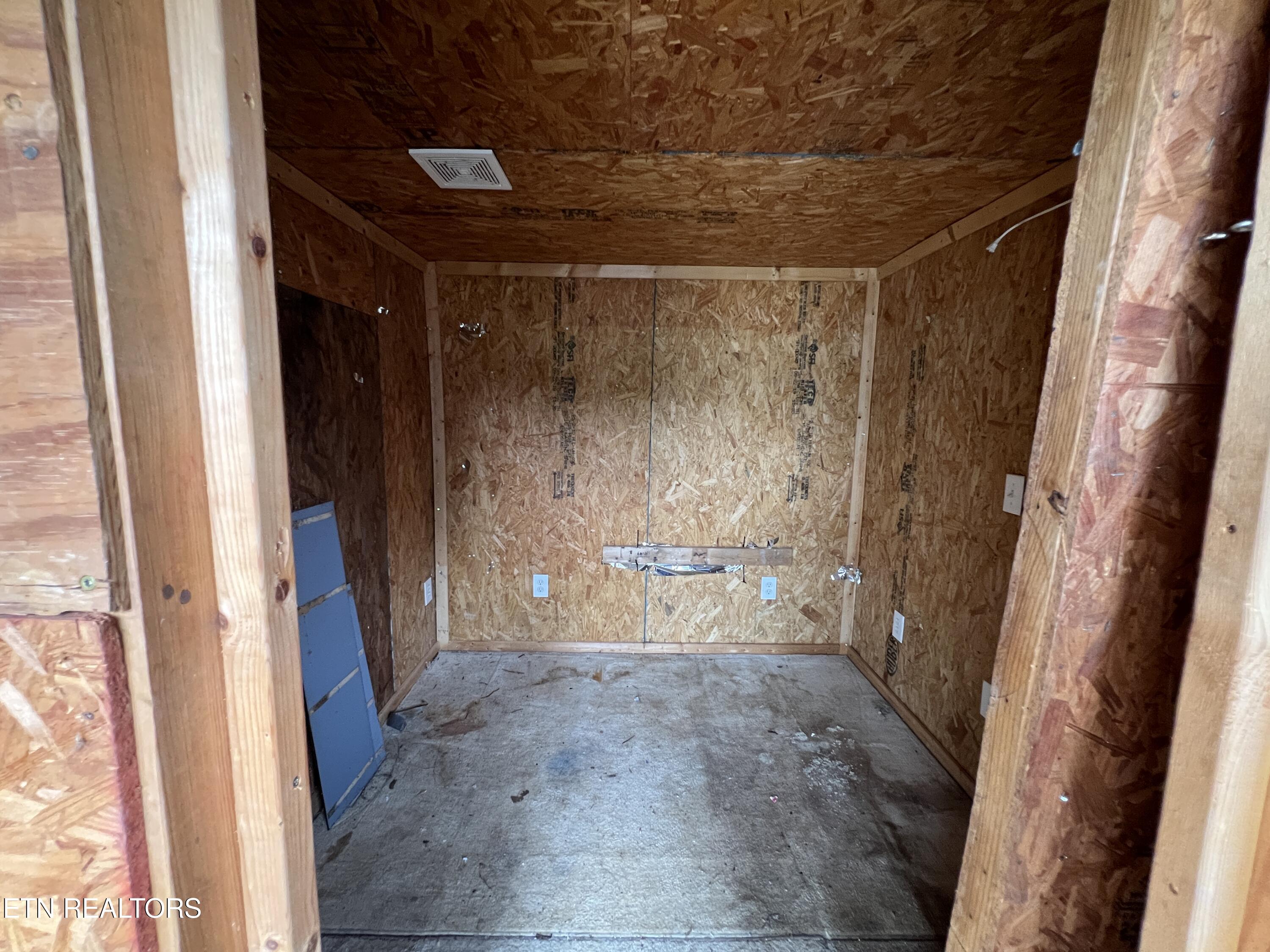 185 Toomey Lane Madisonville TN 37354