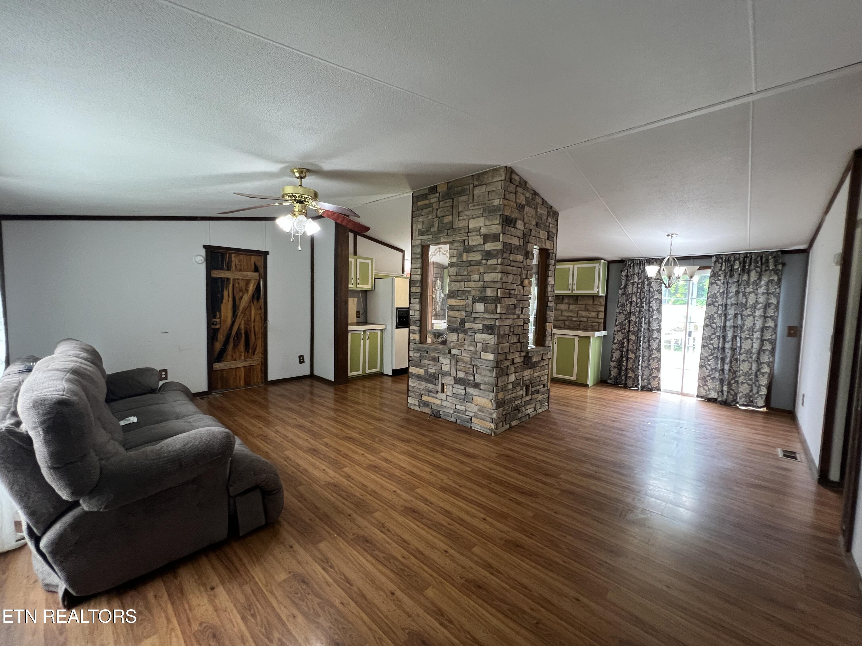 185 Toomey Lane Madisonville TN 37354