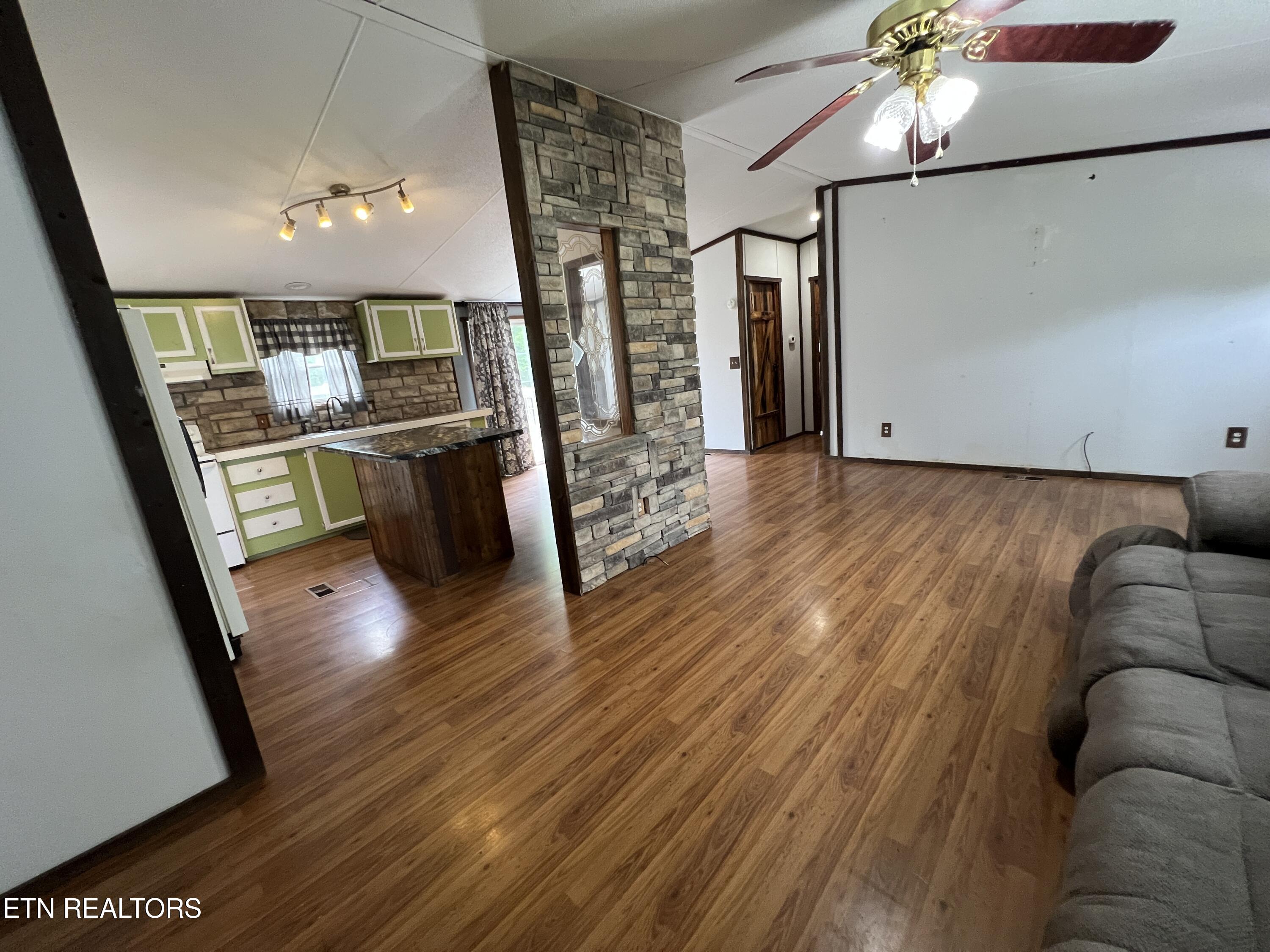185 Toomey Lane Madisonville TN 37354