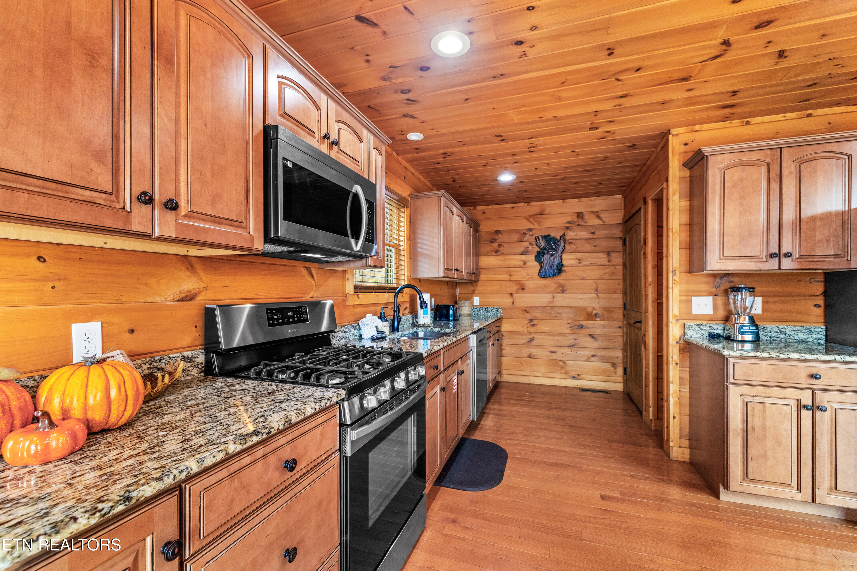 1845 Pinestand Ridge Way Sevierville TN 37862