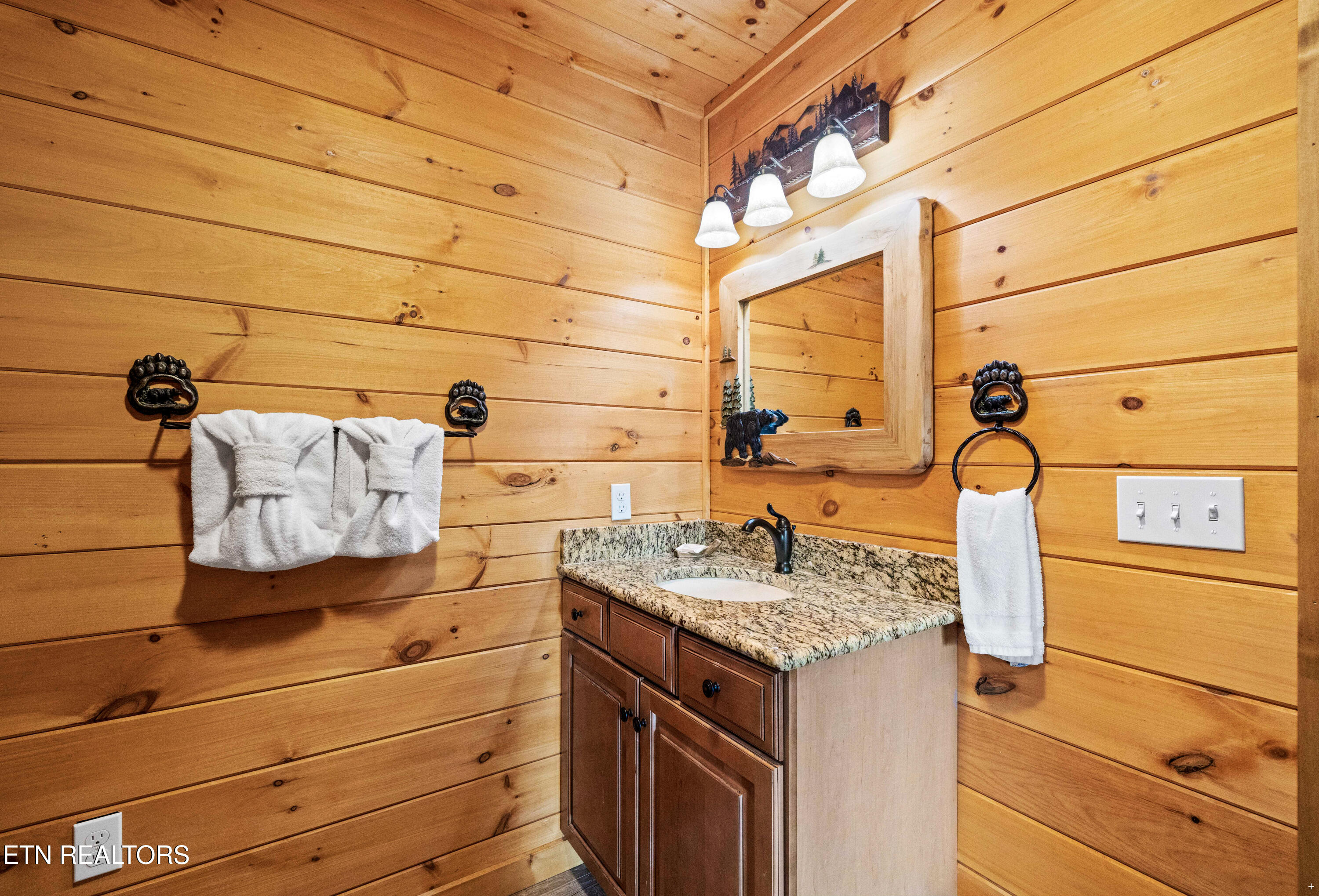 1845 Pinestand Ridge Way Sevierville TN 37862