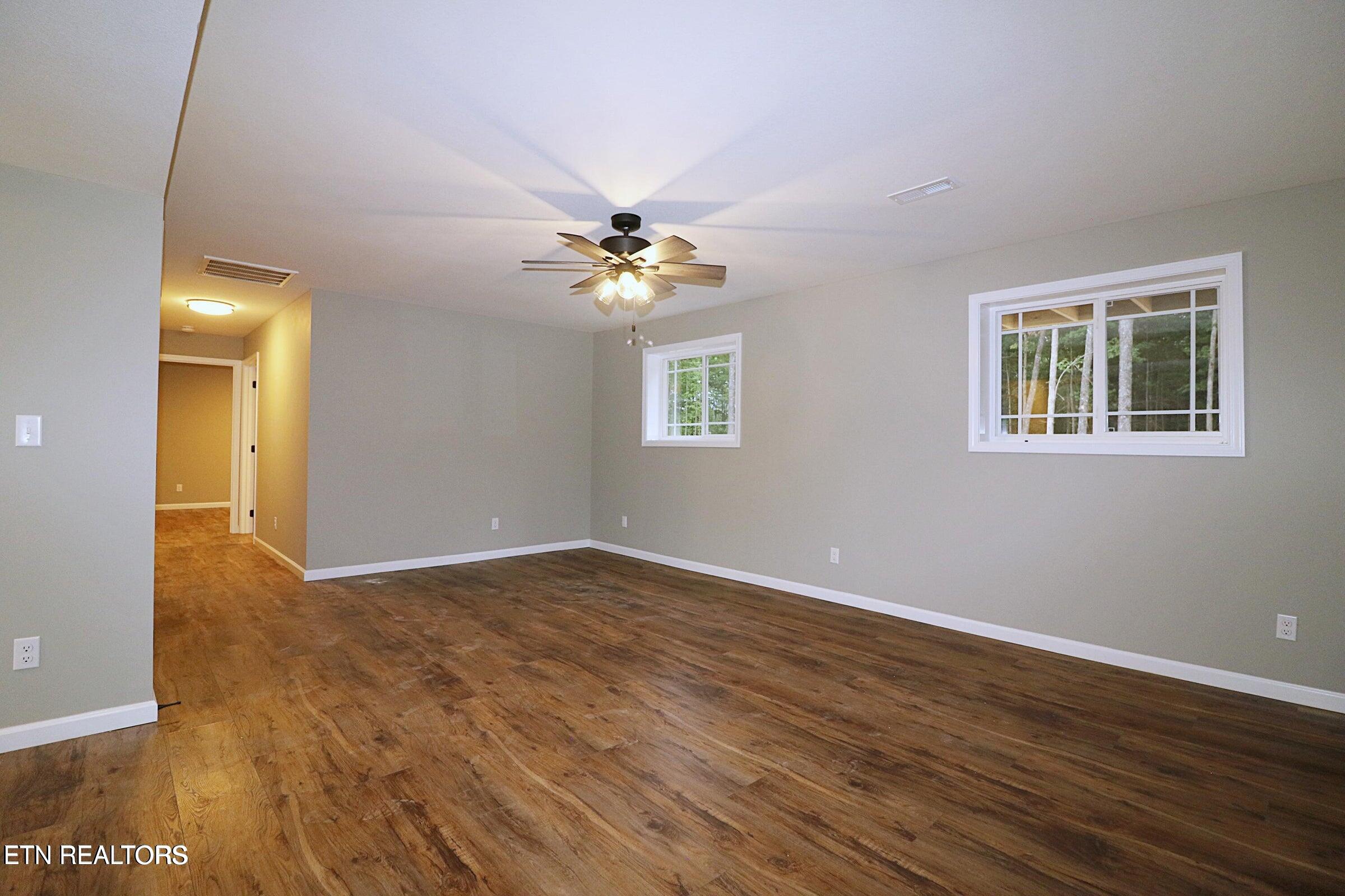 1045 Toomey Falls Road Oneida TN 37841