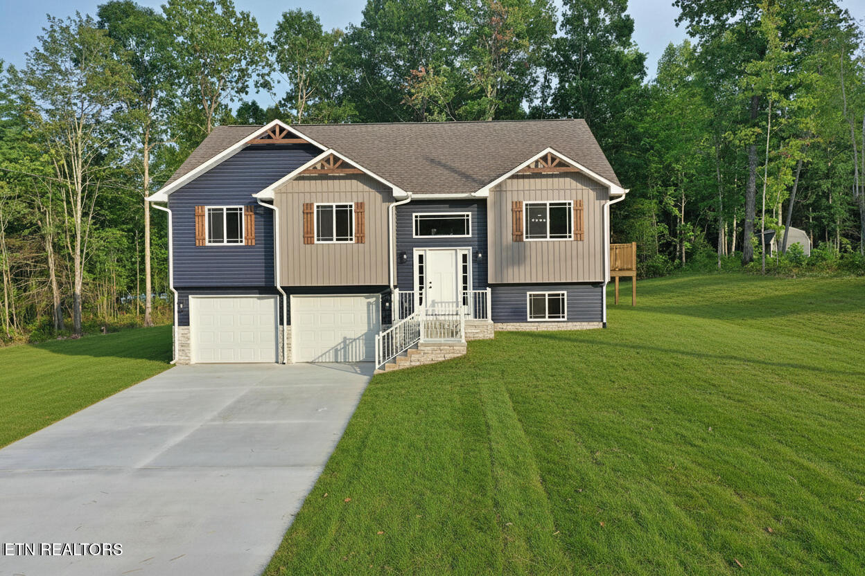 1045 Toomey Falls Road Oneida TN 37841
