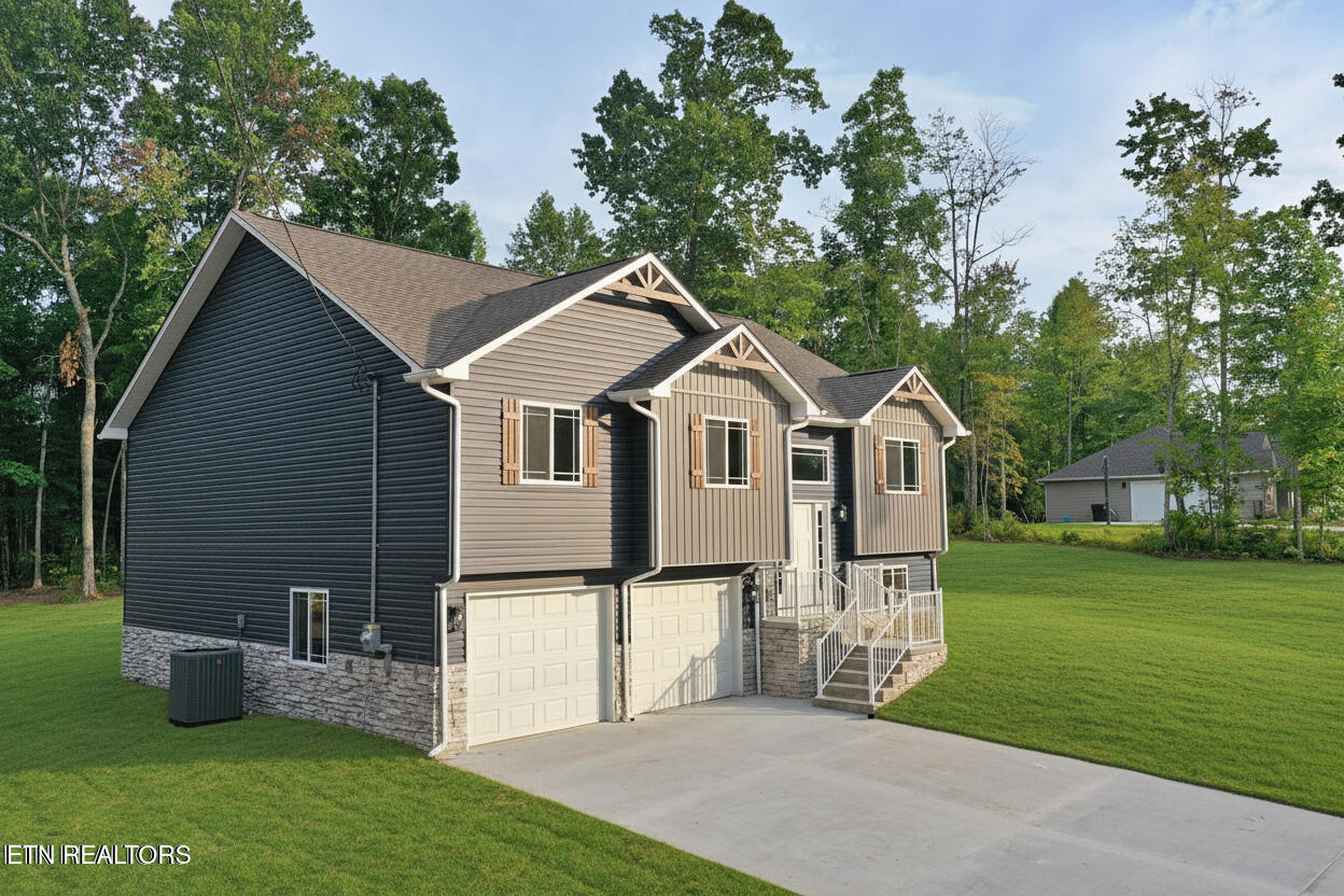 1045 Toomey Falls Road Oneida TN 37841