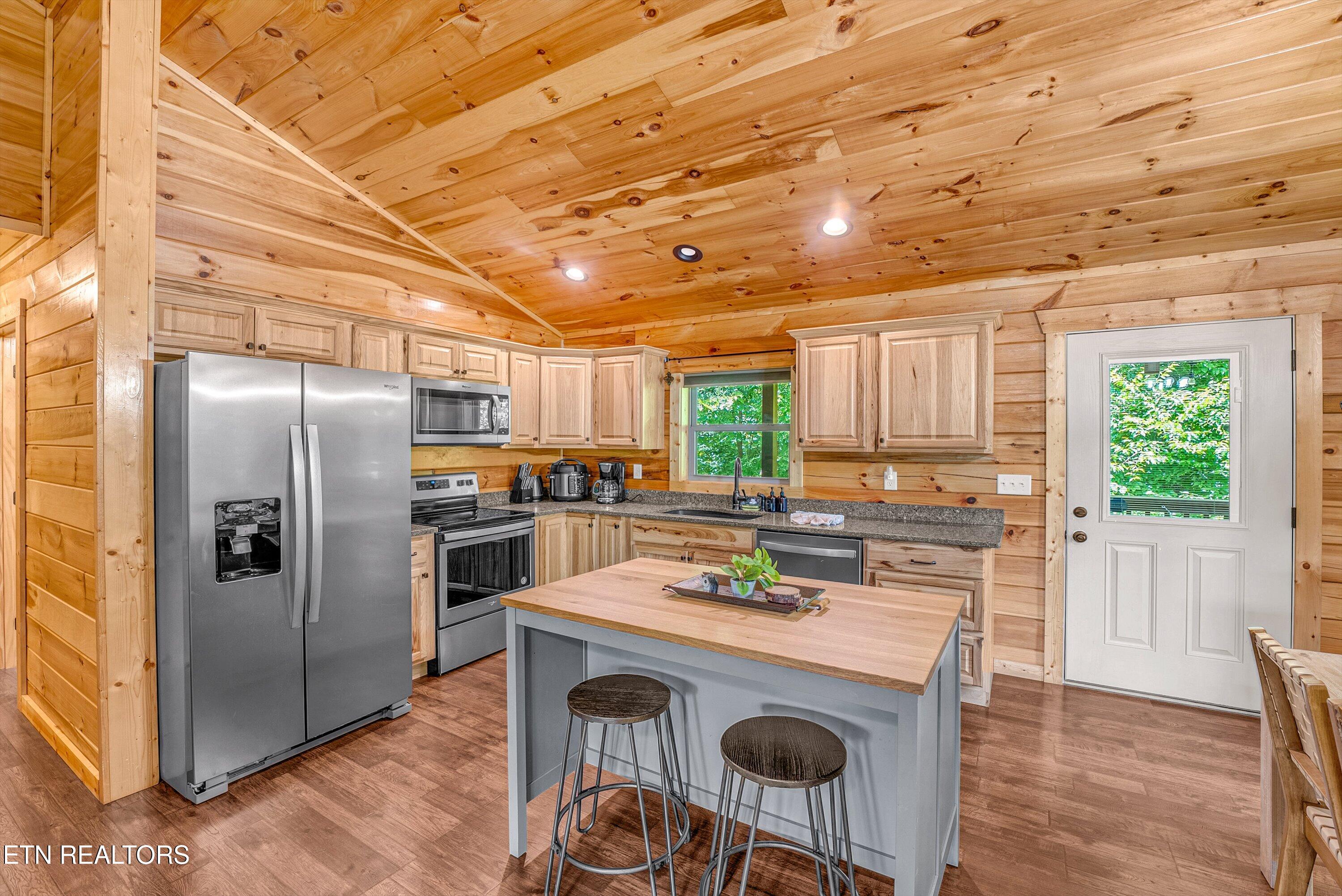 2316 Wingspan Drive Sevierville TN 37876