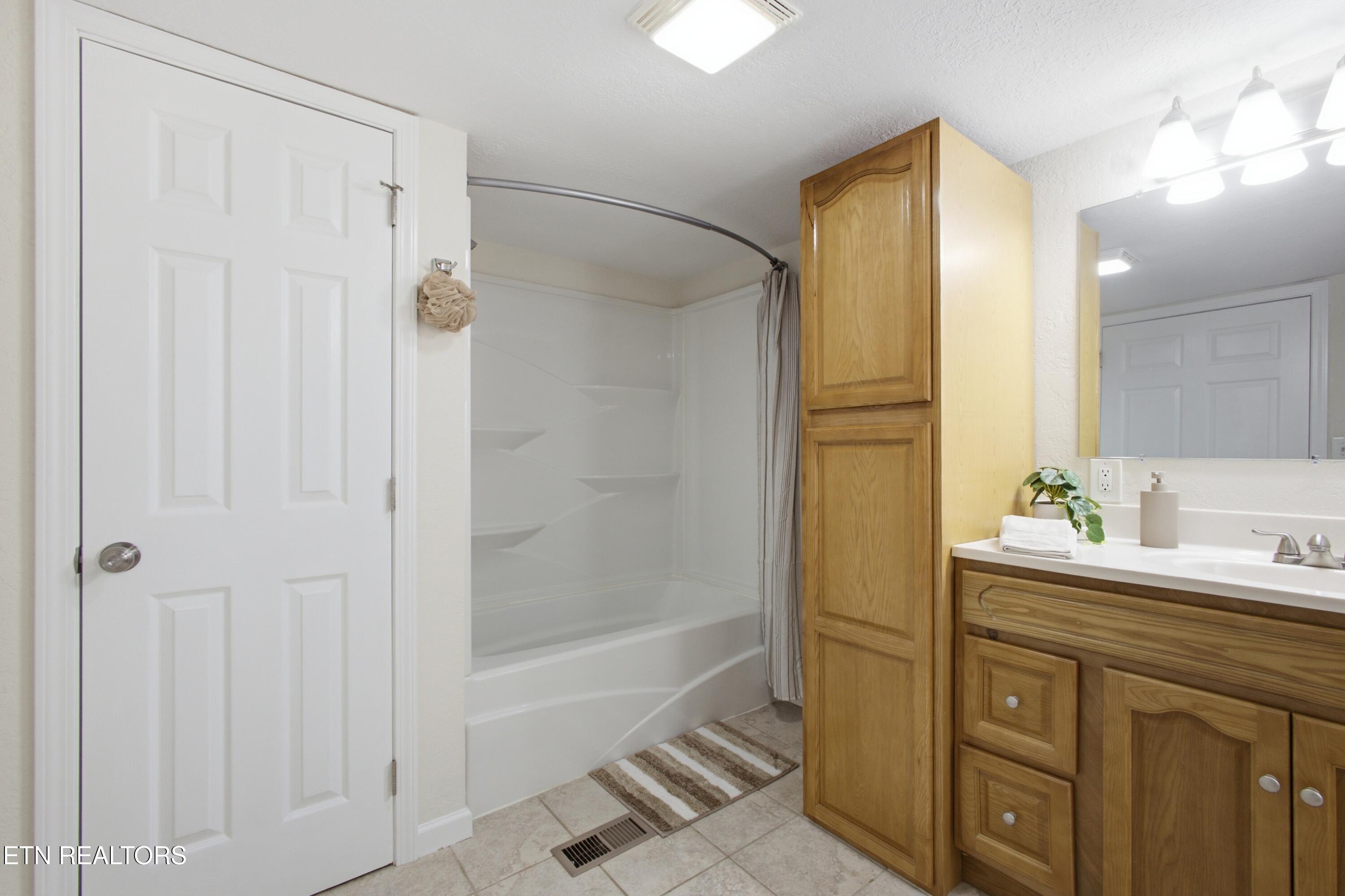 171 T Q Heidel Road Wartburg TN 37887