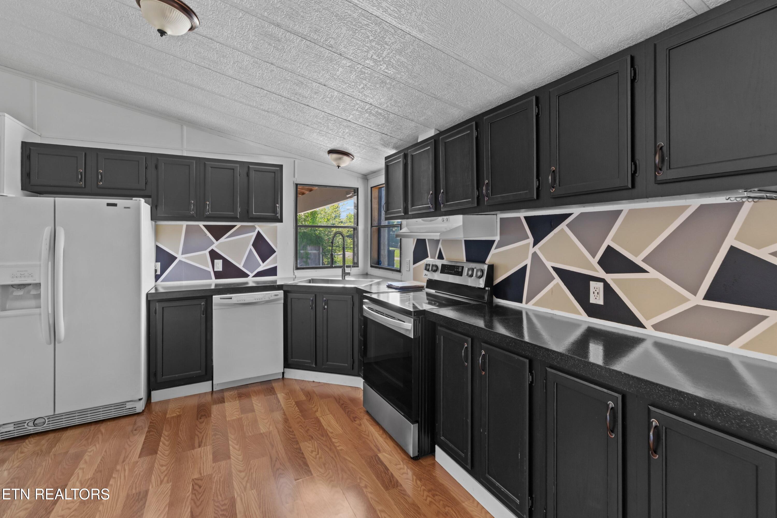 1424 River Breeze Drive Sevierville TN 37876