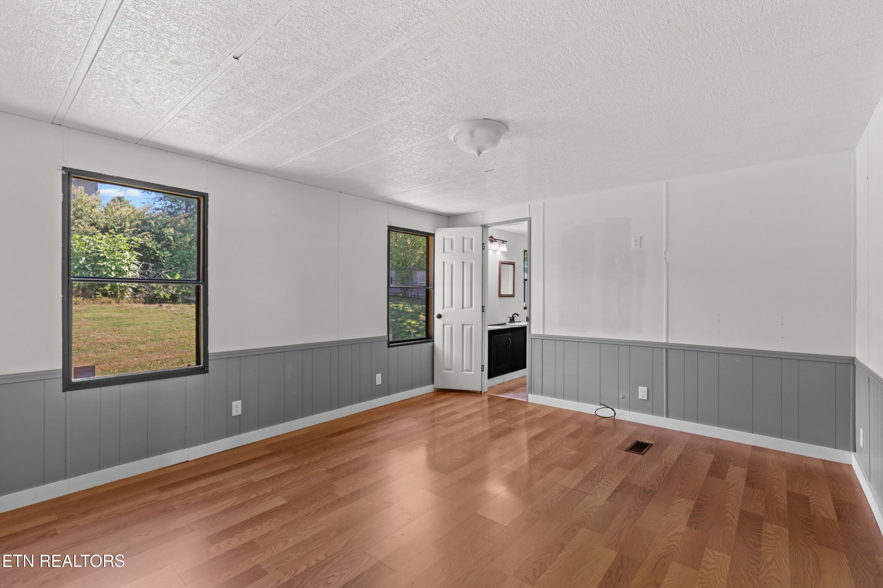 1424 River Breeze Drive Sevierville TN 37876