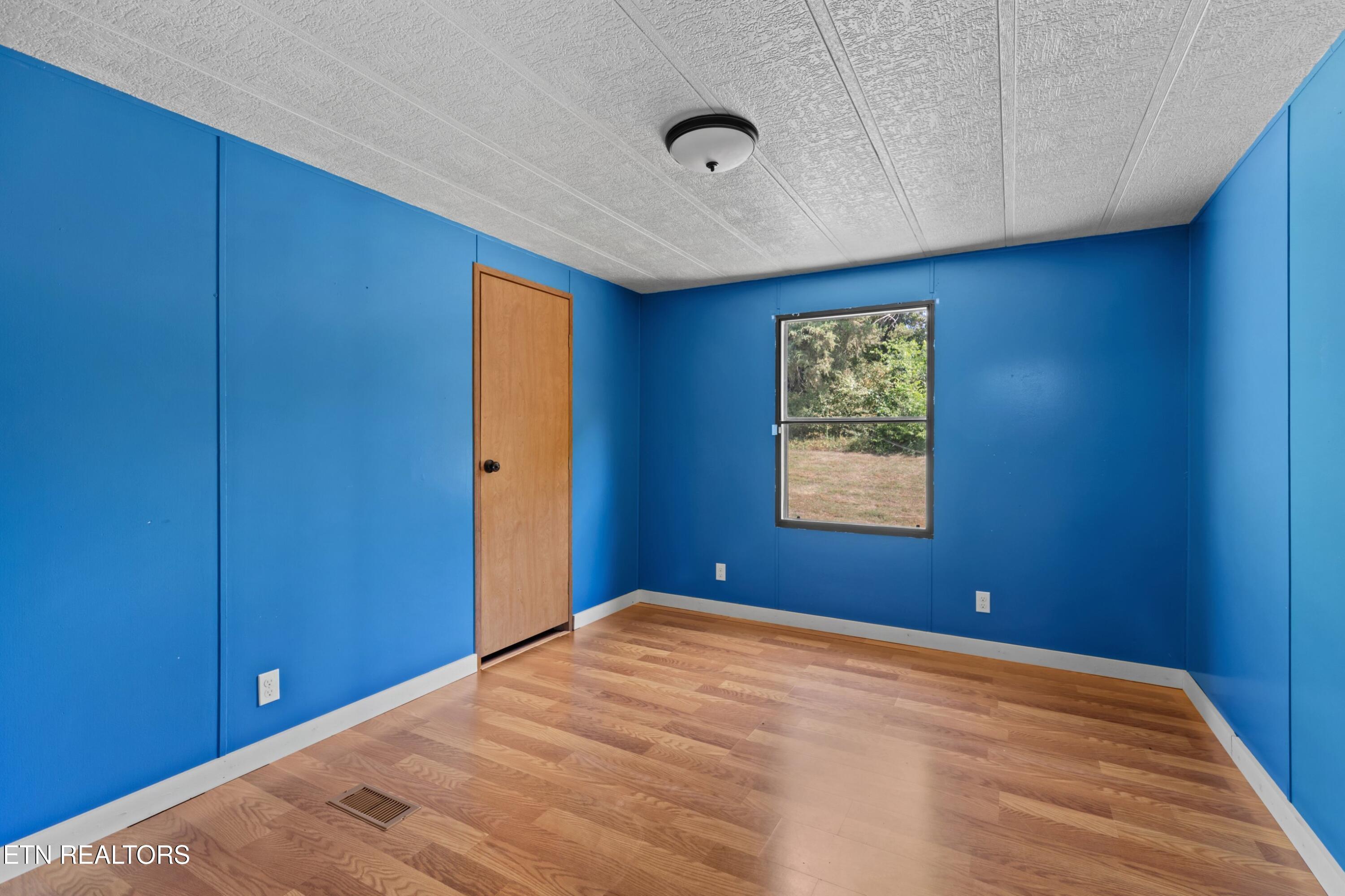 1424 River Breeze Drive Sevierville TN 37876