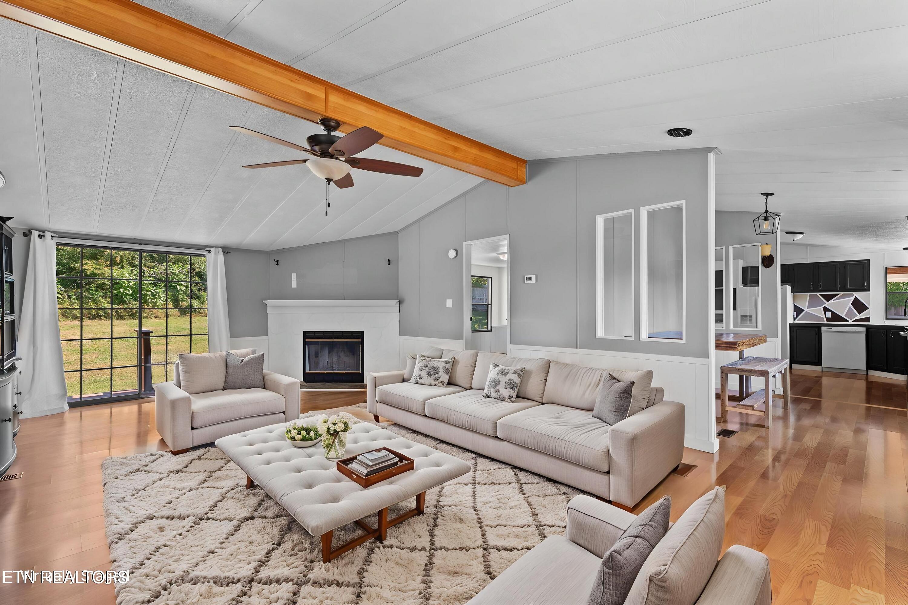1424 River Breeze Drive Sevierville TN 37876